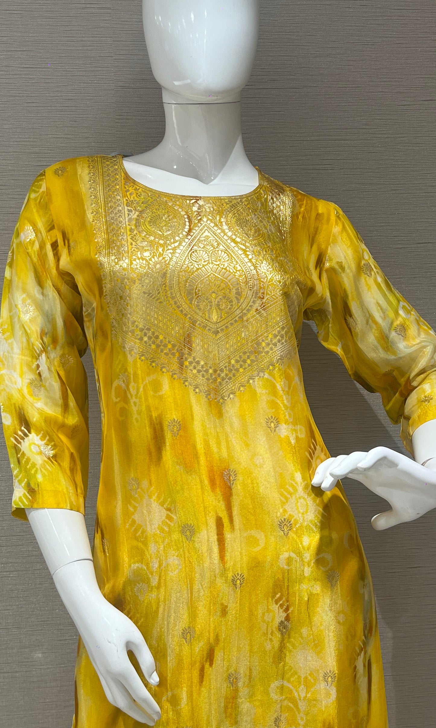 😍Yellow Banarasi silk Kurti🌻