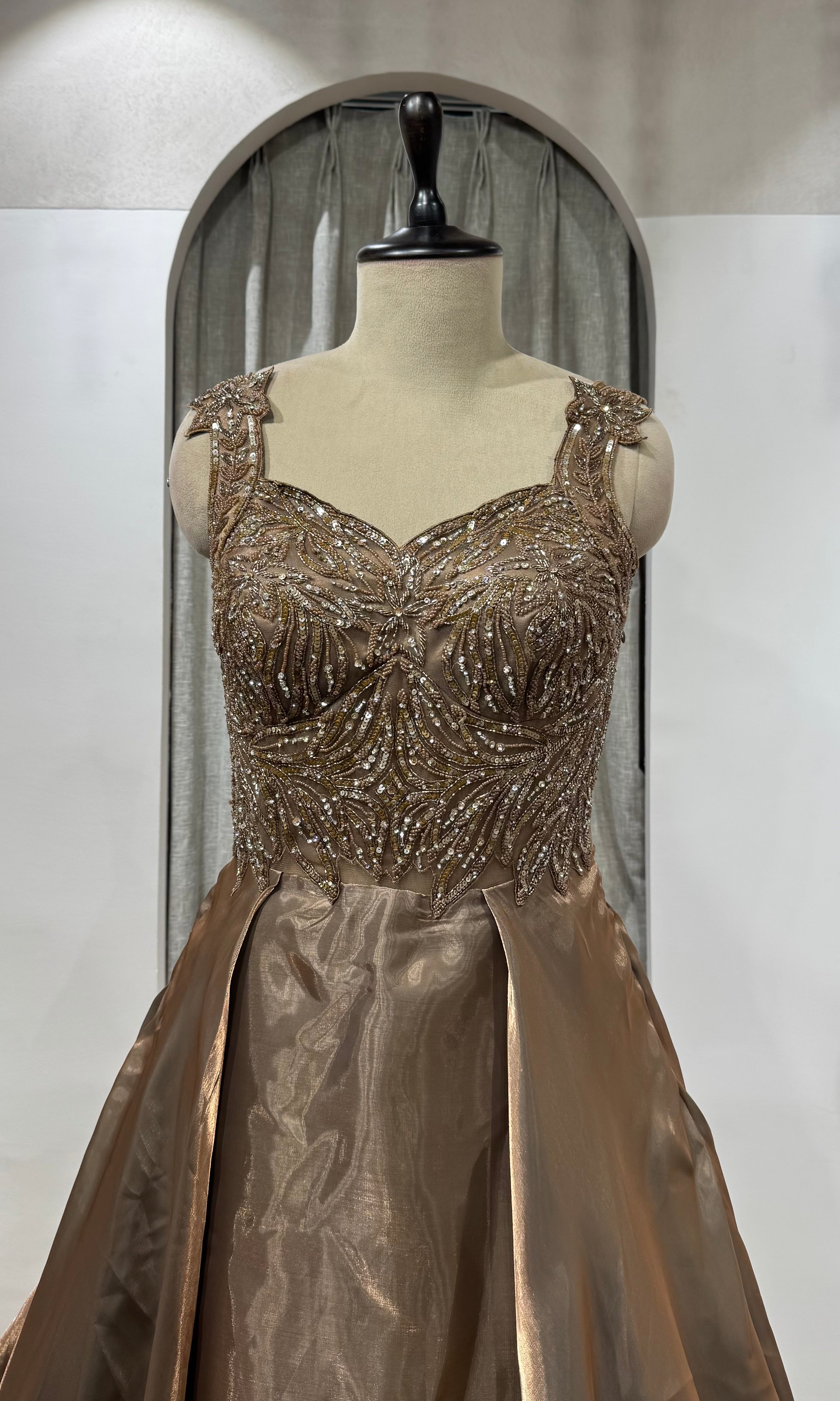HONEY Embroidered shimmer organza lehenga set