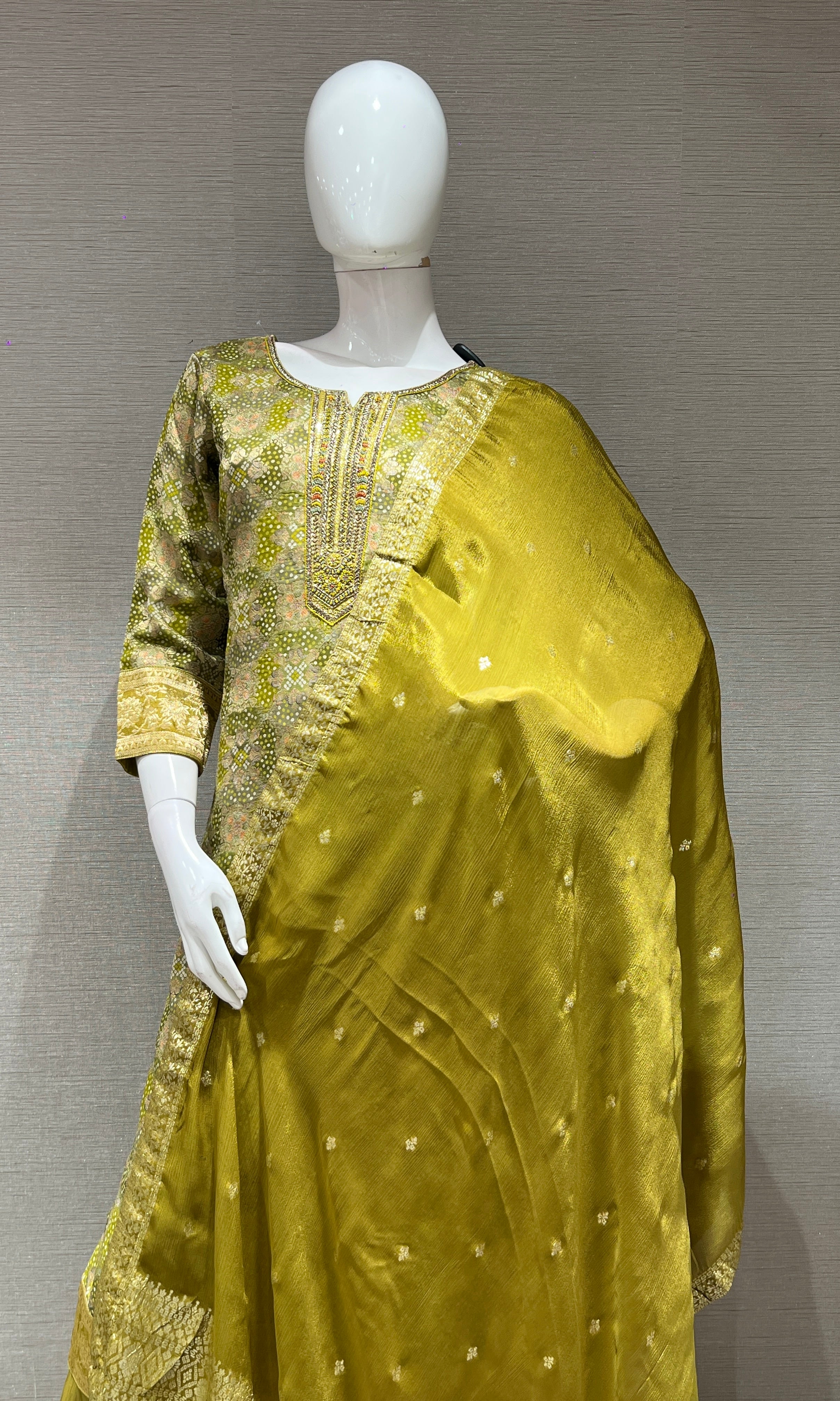 GREEN GOLDEN EMBROIDERED KURTA SET
