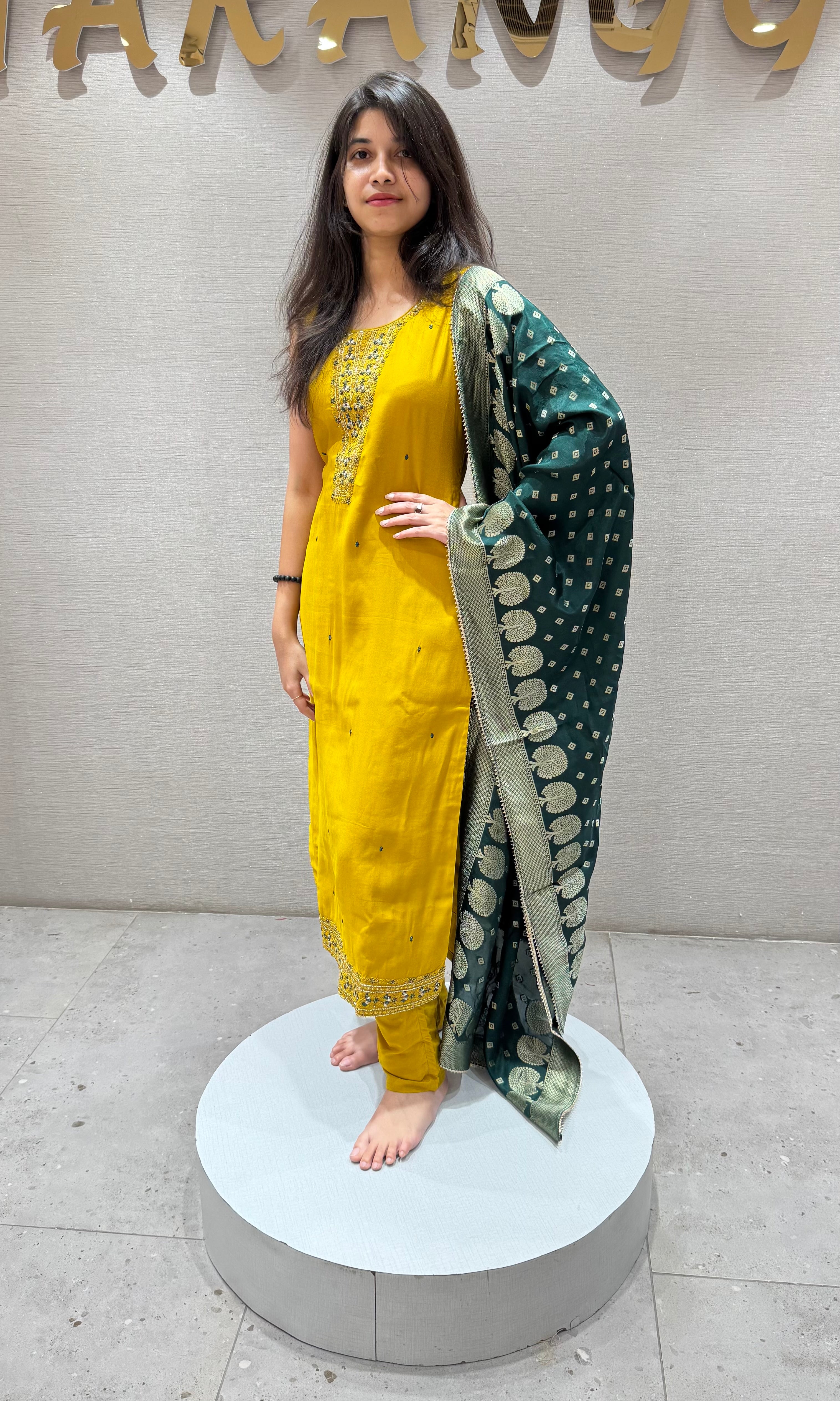 Light yellow kurta set WITH GREEN DUPATTA