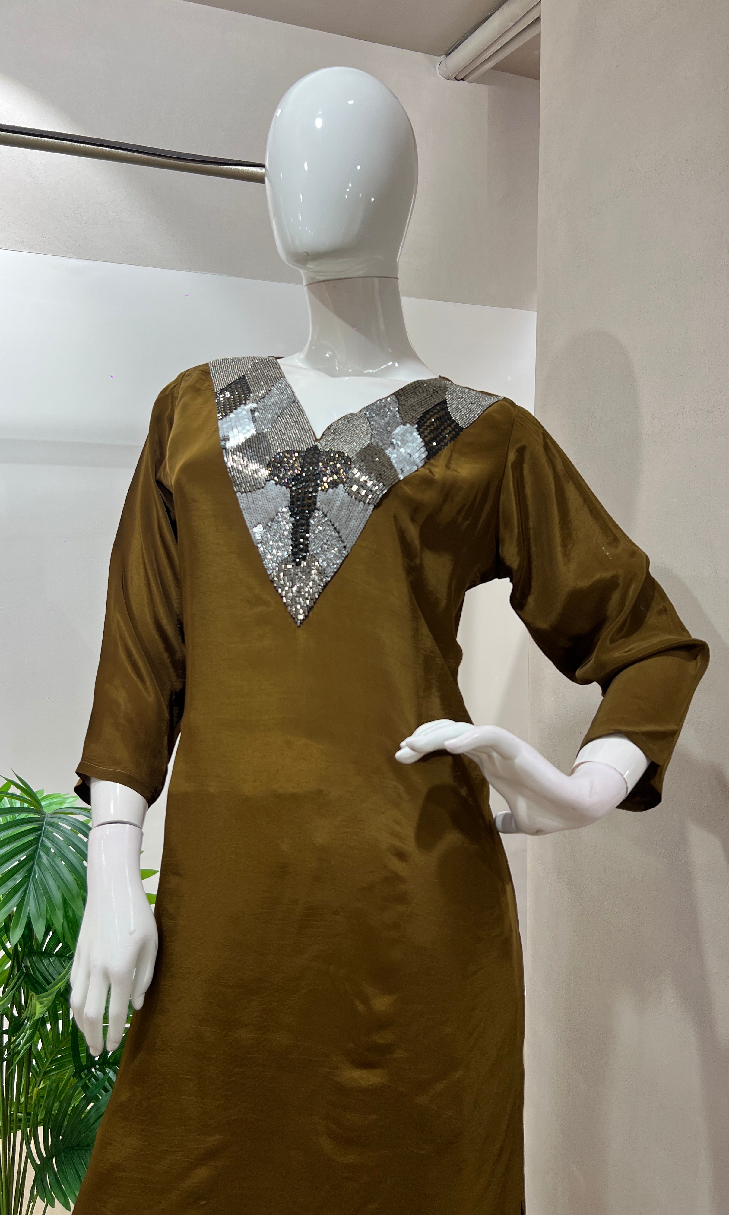MEHANDI GREEN ELEGANT V NECK CORD SET
