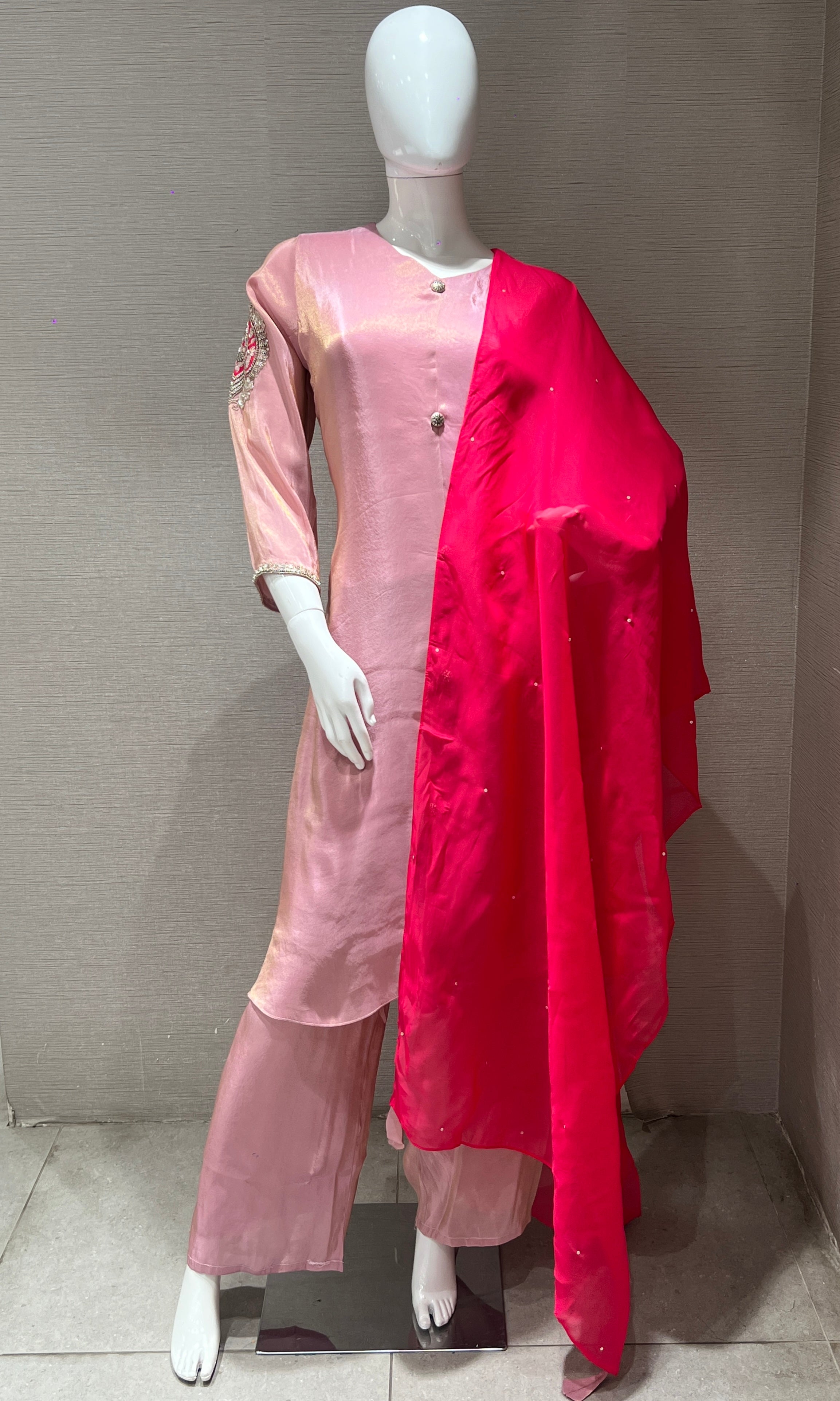 Onion pink kurta set