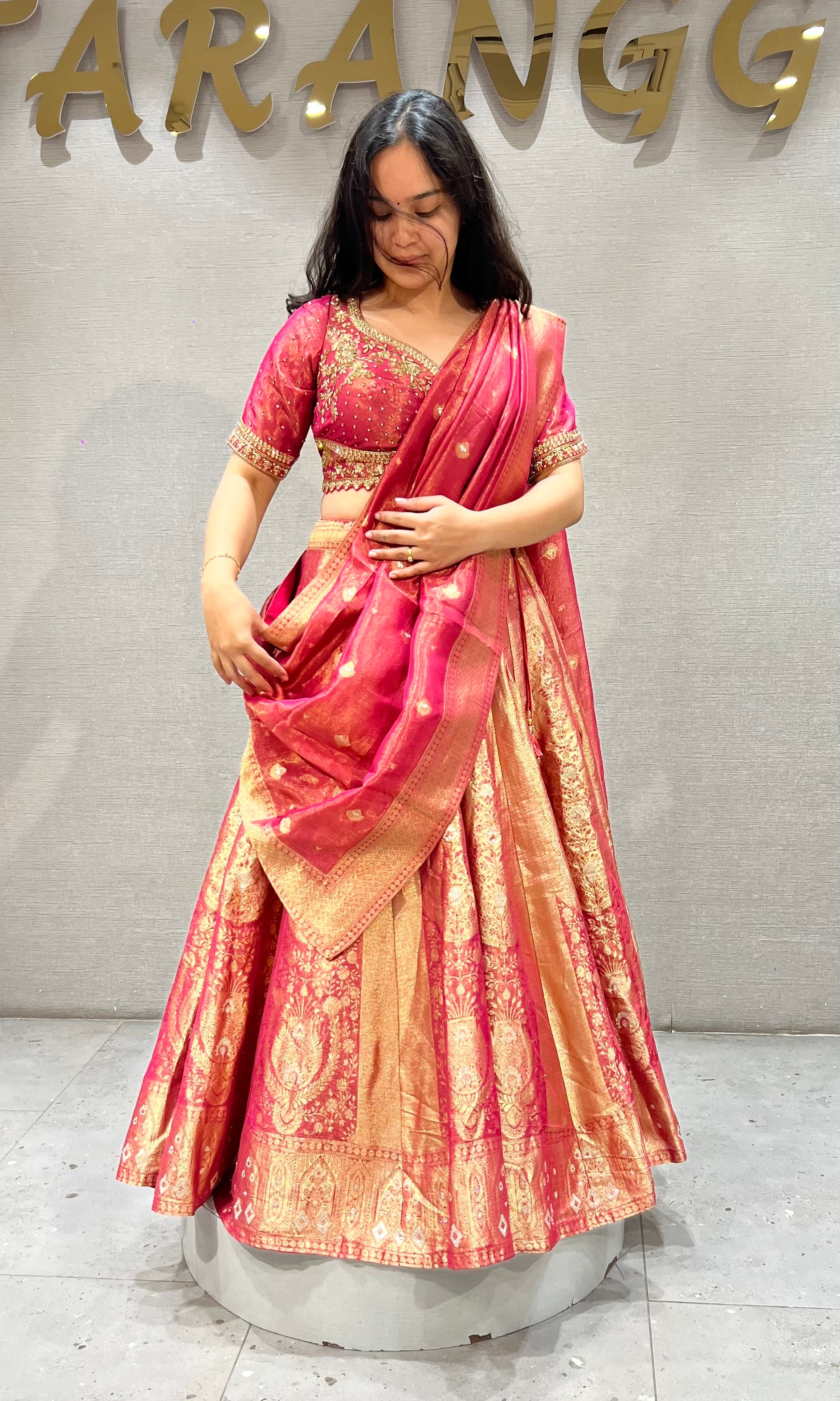 Rani Golden Banarasi silk Elegance Lehenga set