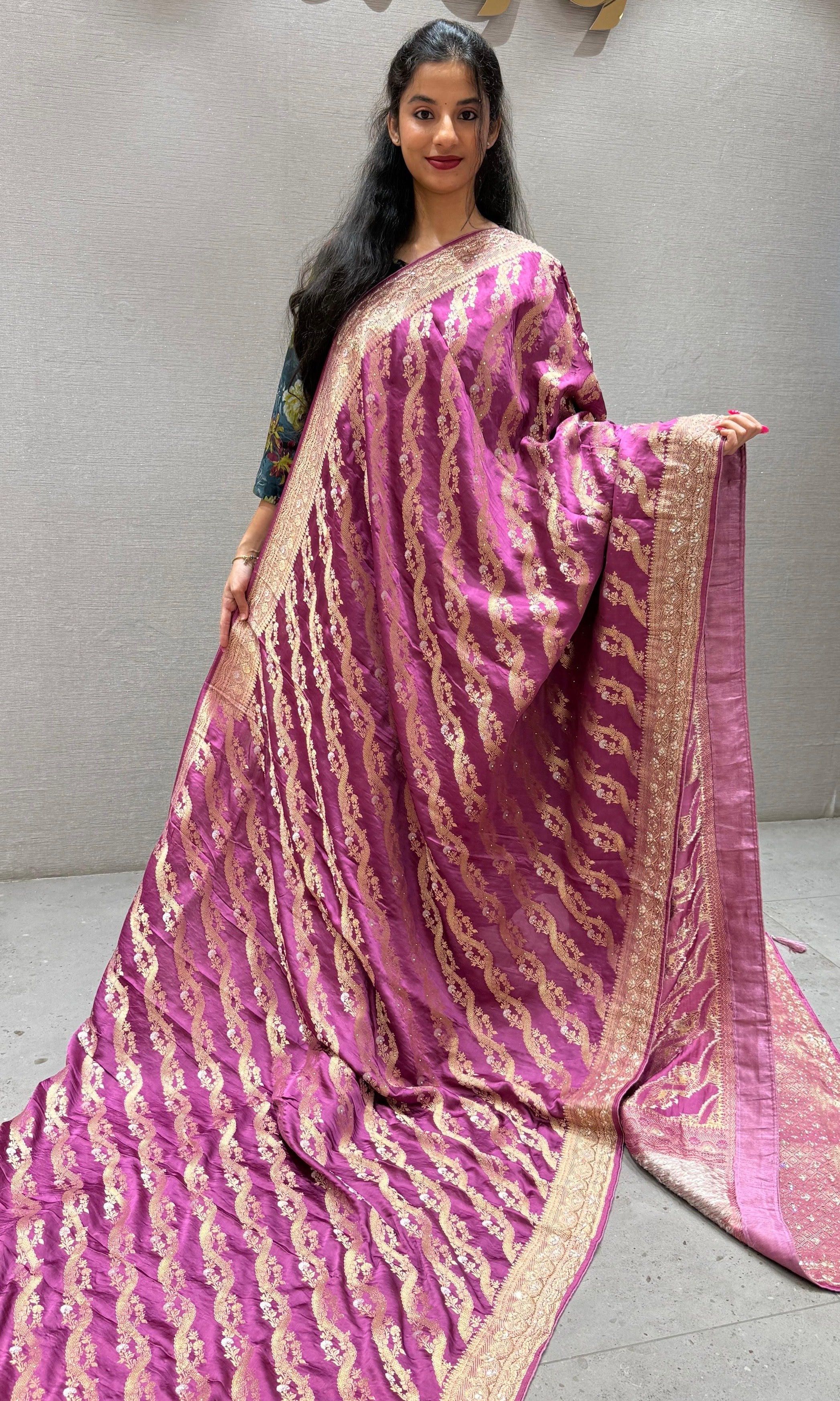 Onion pink Banarasi saree