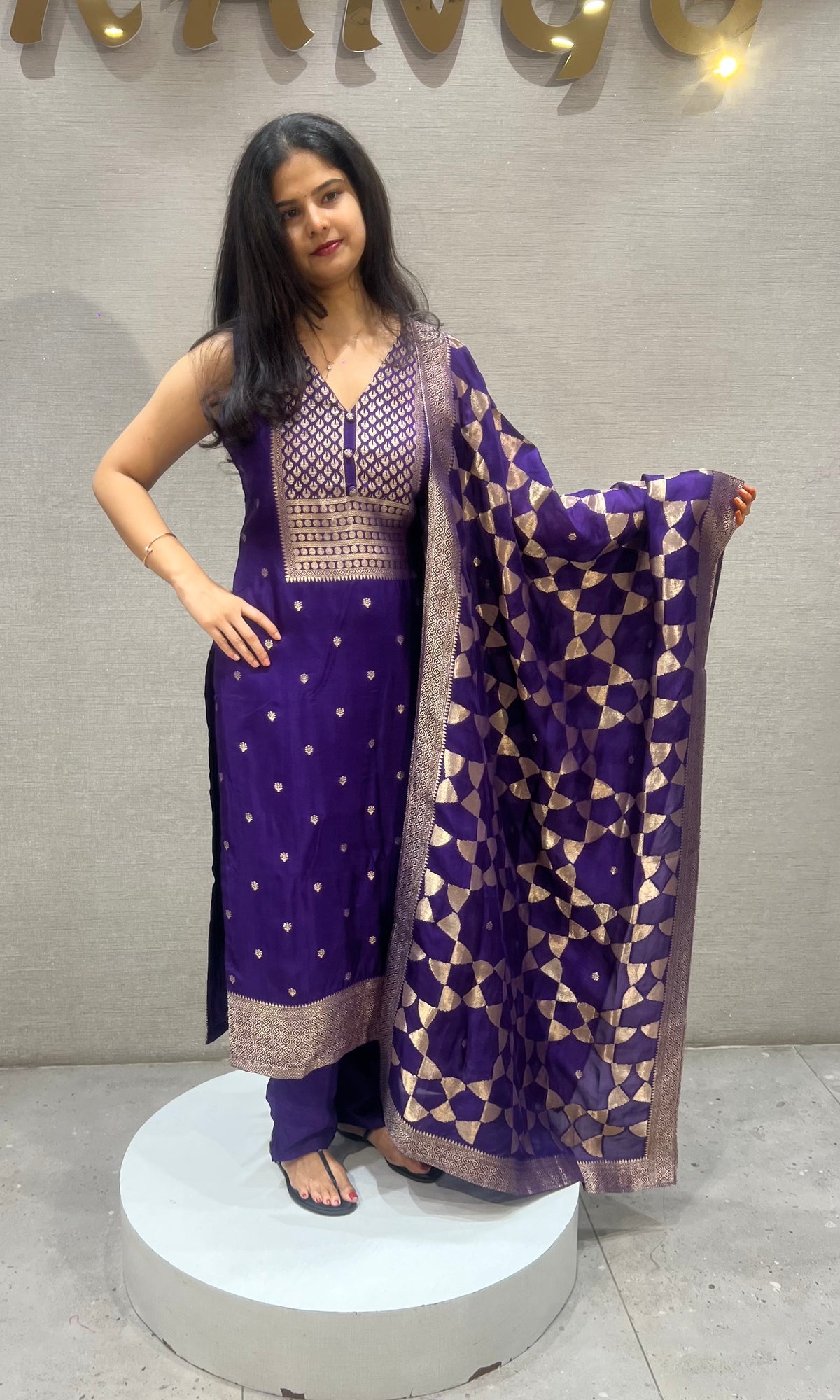 Purple Banarasi kurta set with Geometric Print Dupatta