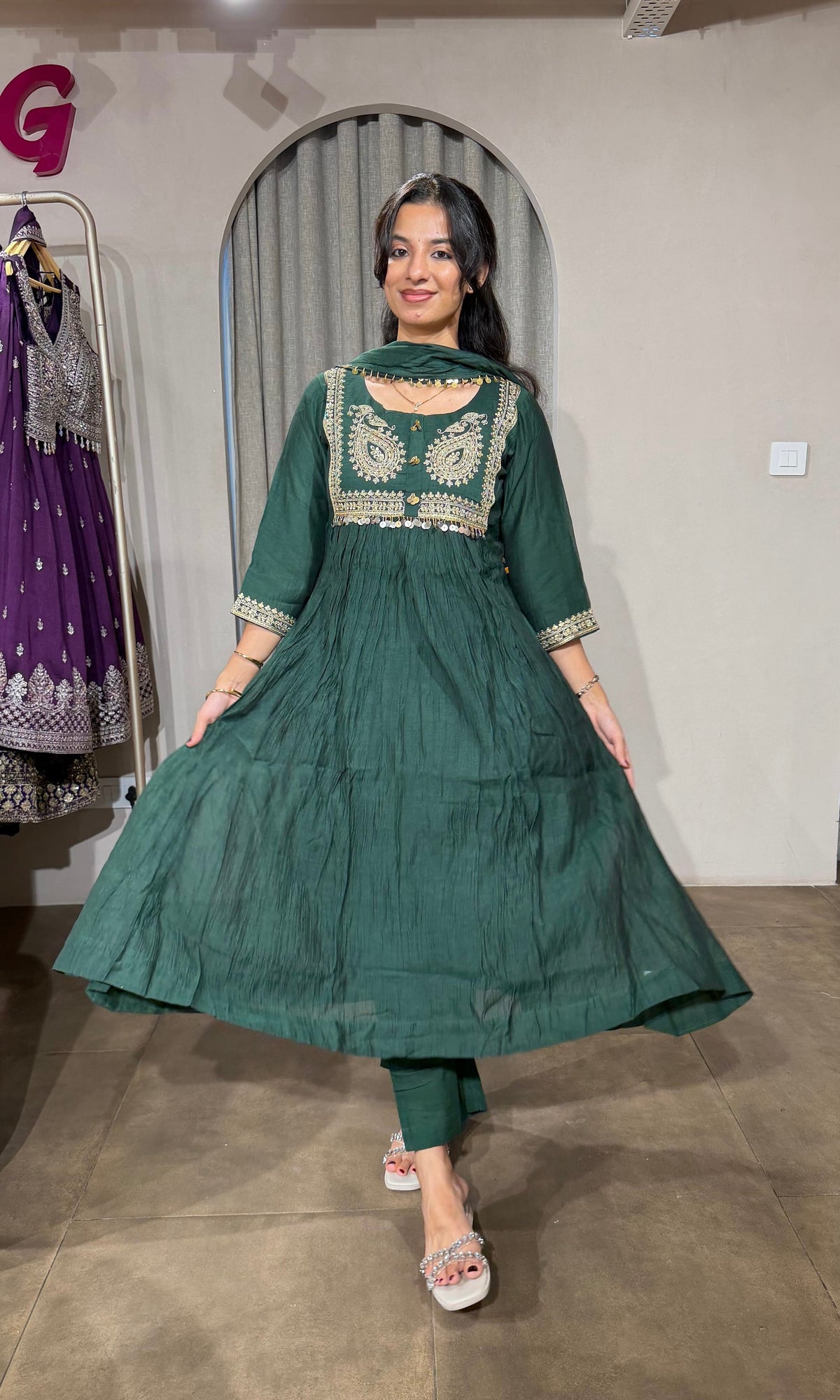 GREEN MUL CHANDERI KURTA SET WITH DUPATTA