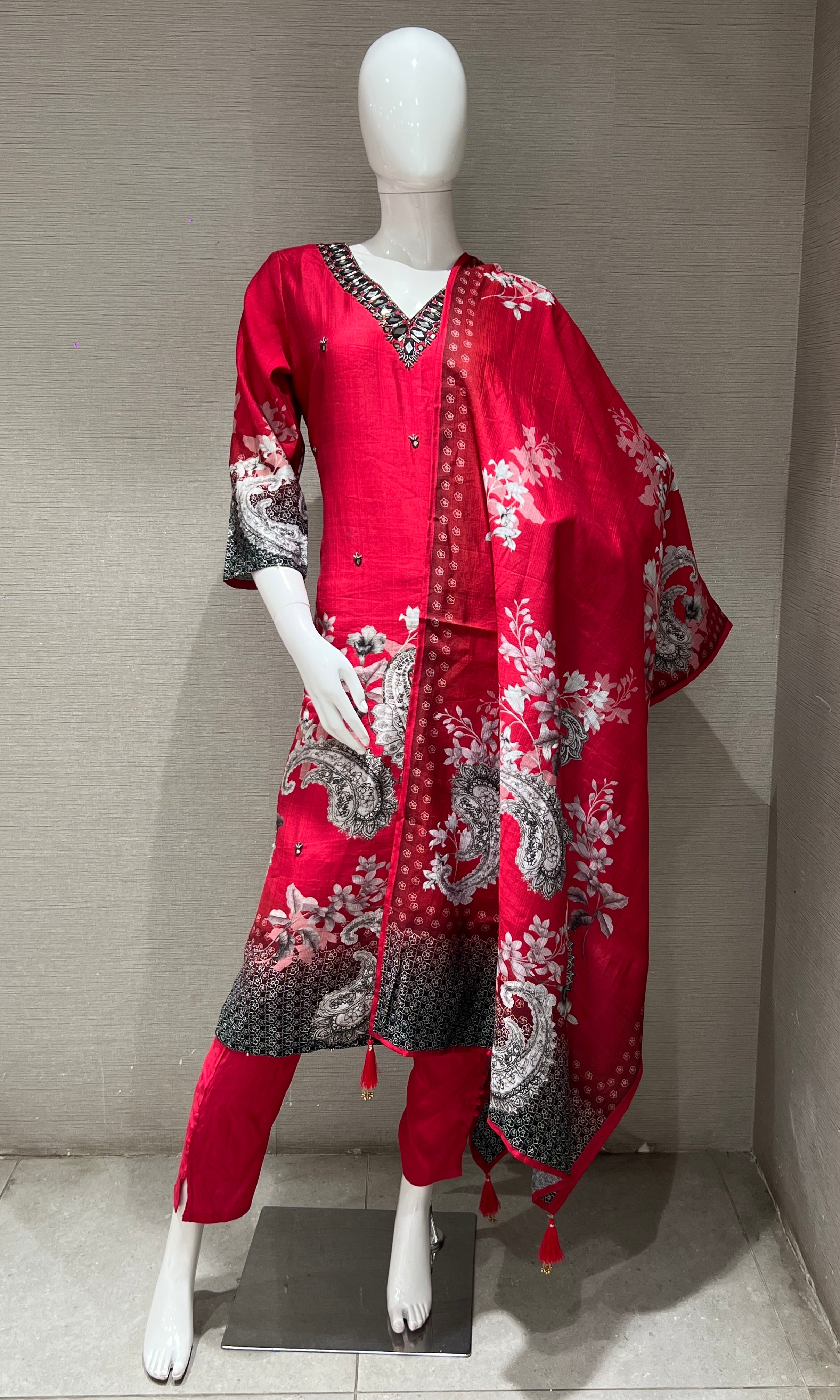 Rani floral print kurta set with dupatta