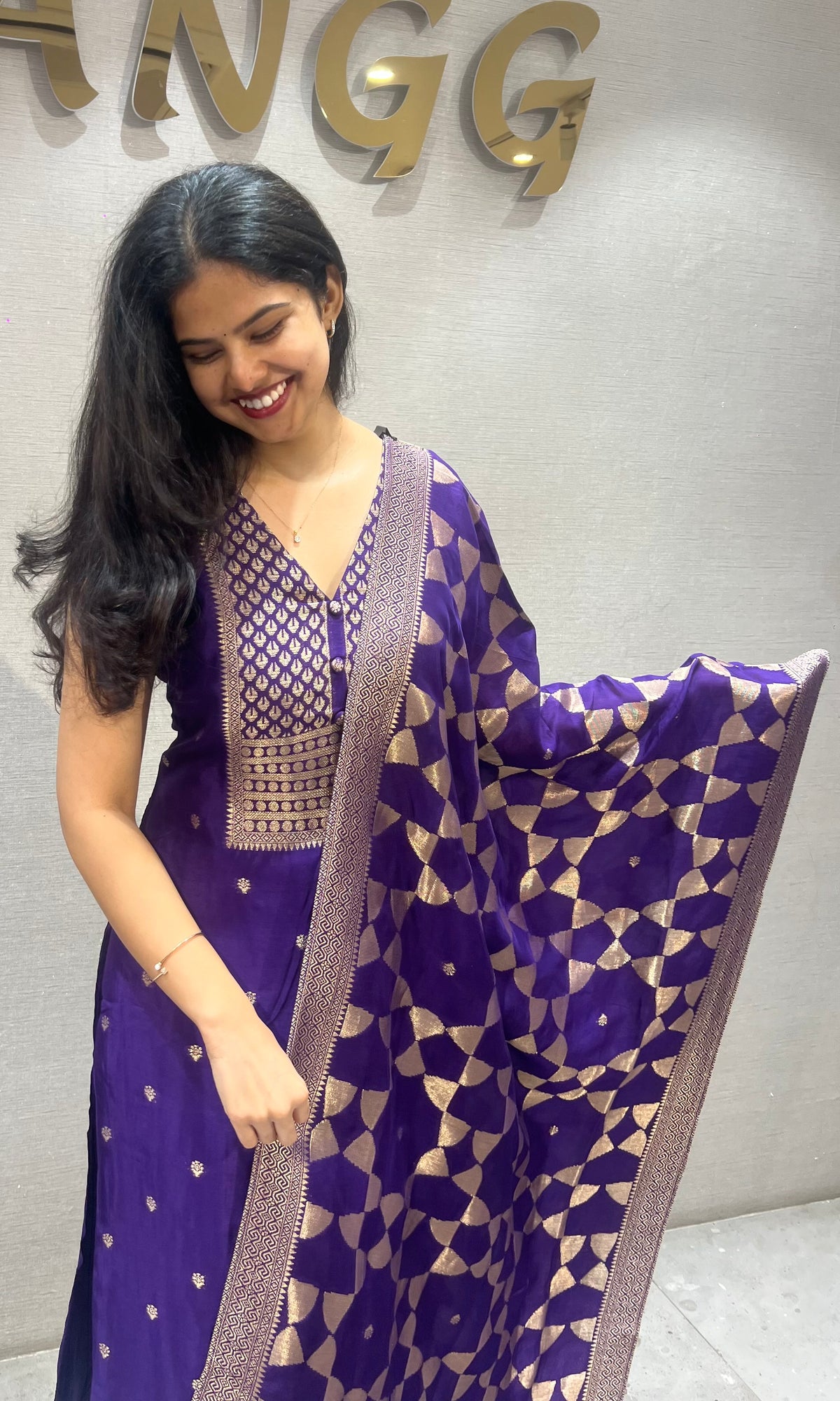 Purple Banarasi kurta set with Geometric Print Dupatta