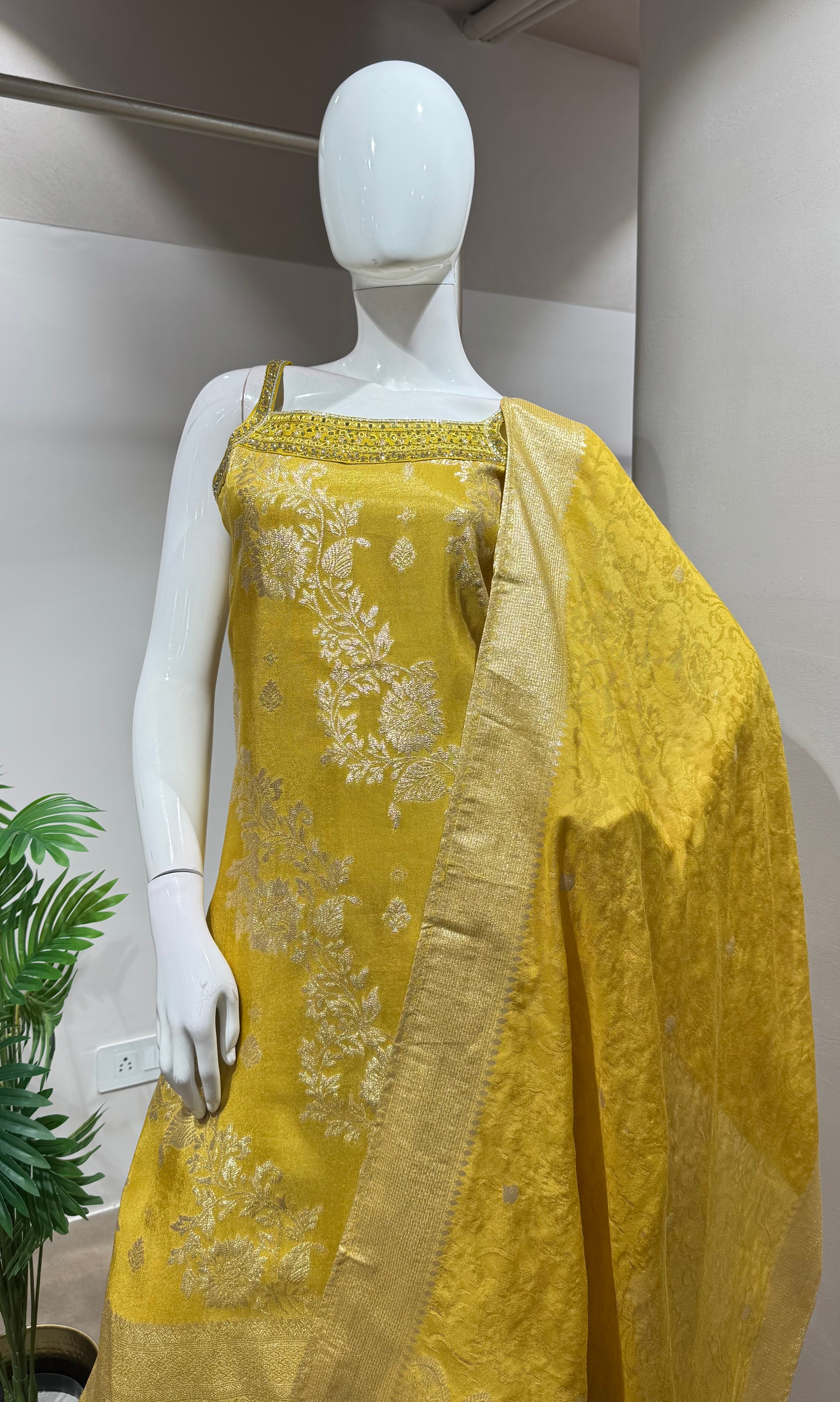 YELLOW GOLDEN FLORAL EMBROIDERED KURTA SET