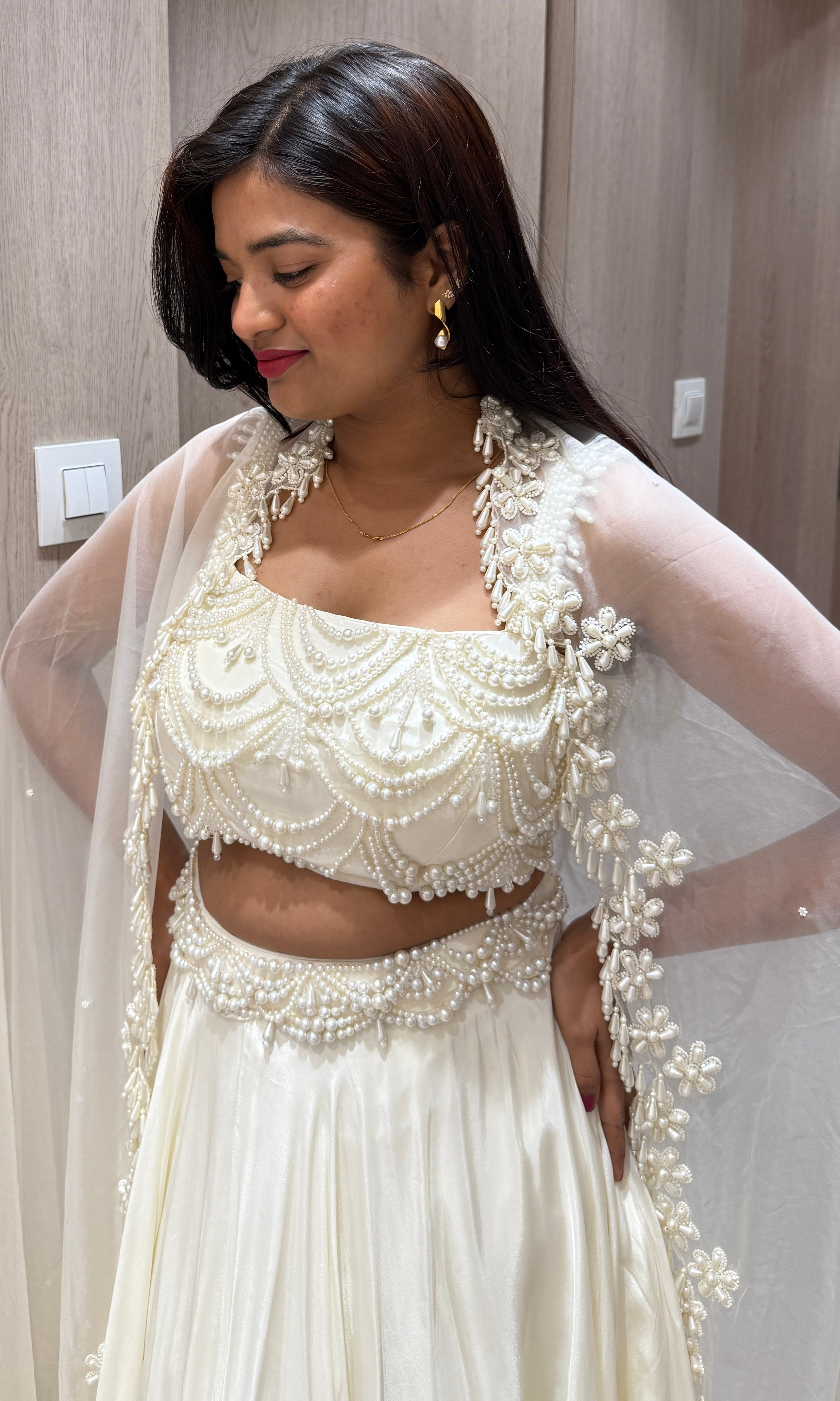 White lehenga with pearl blouse and duppatta 1000