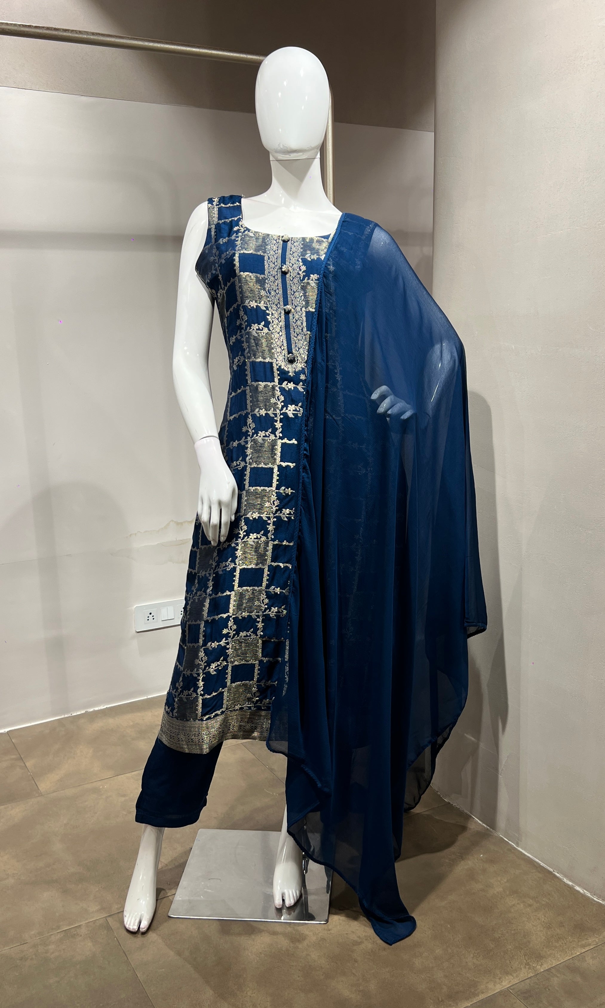 Dark blue Silk Embroidered Zari Kurta Set