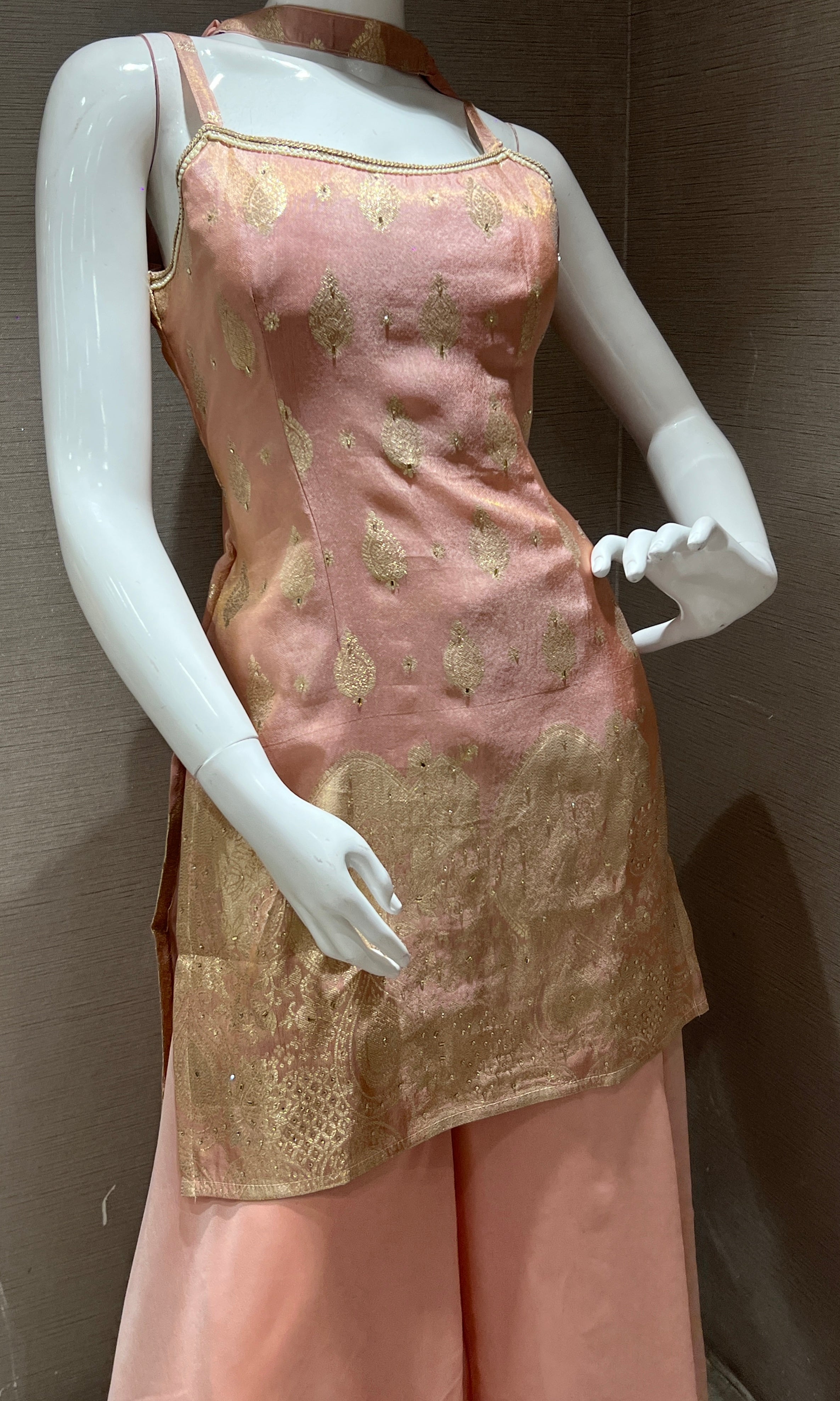 Peach Sharara