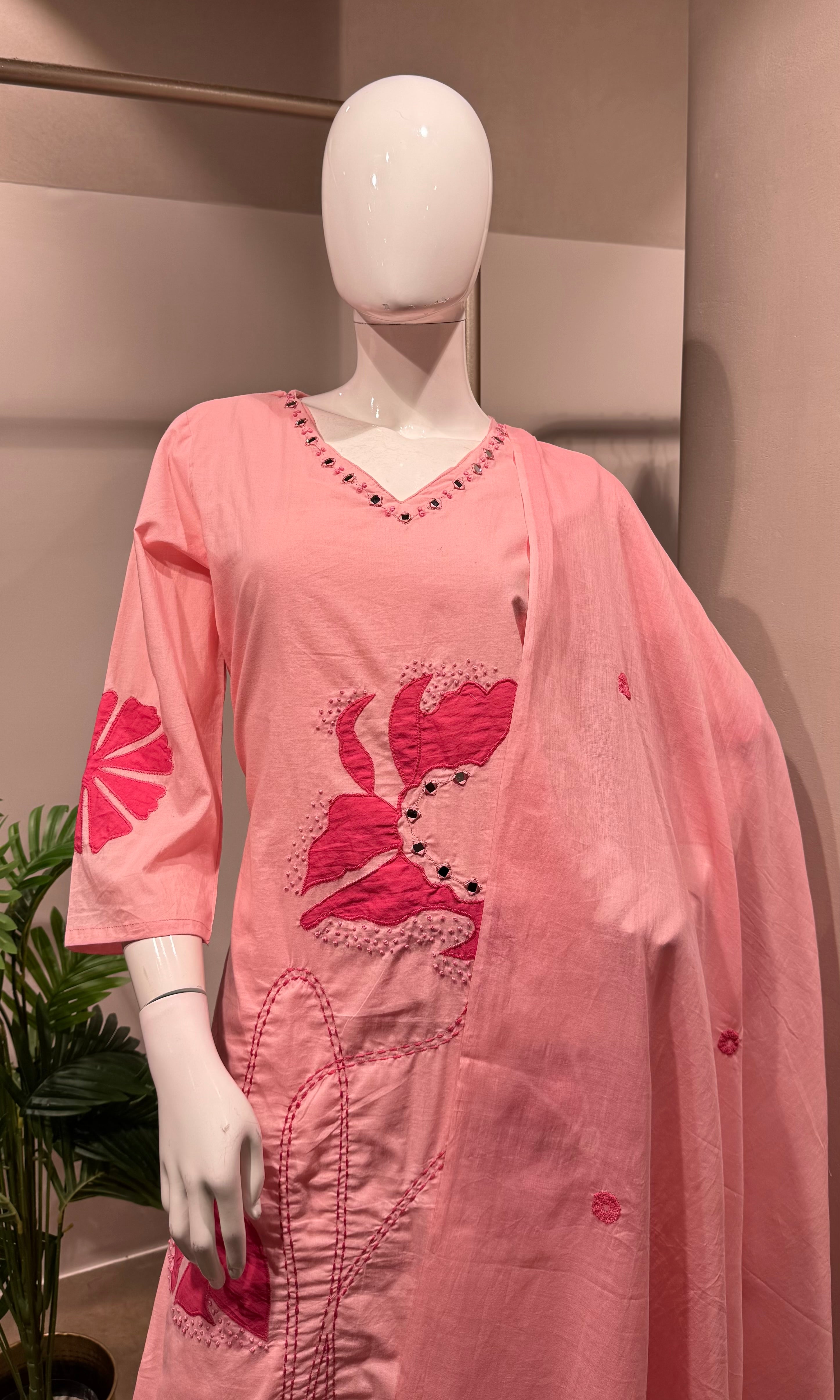 Baby pink floral kurta set
