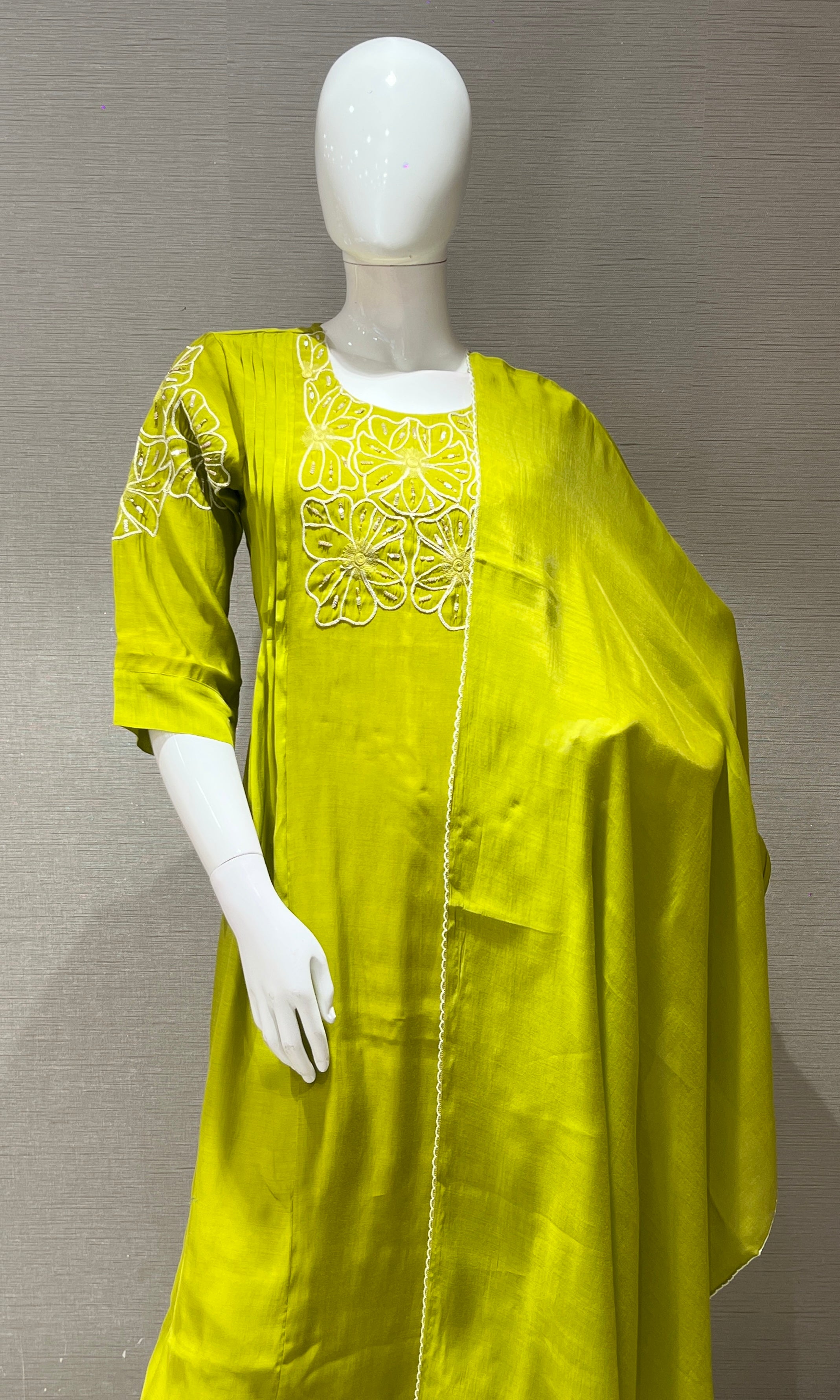 Liril FLORAL MUL CHANDERI kurta set