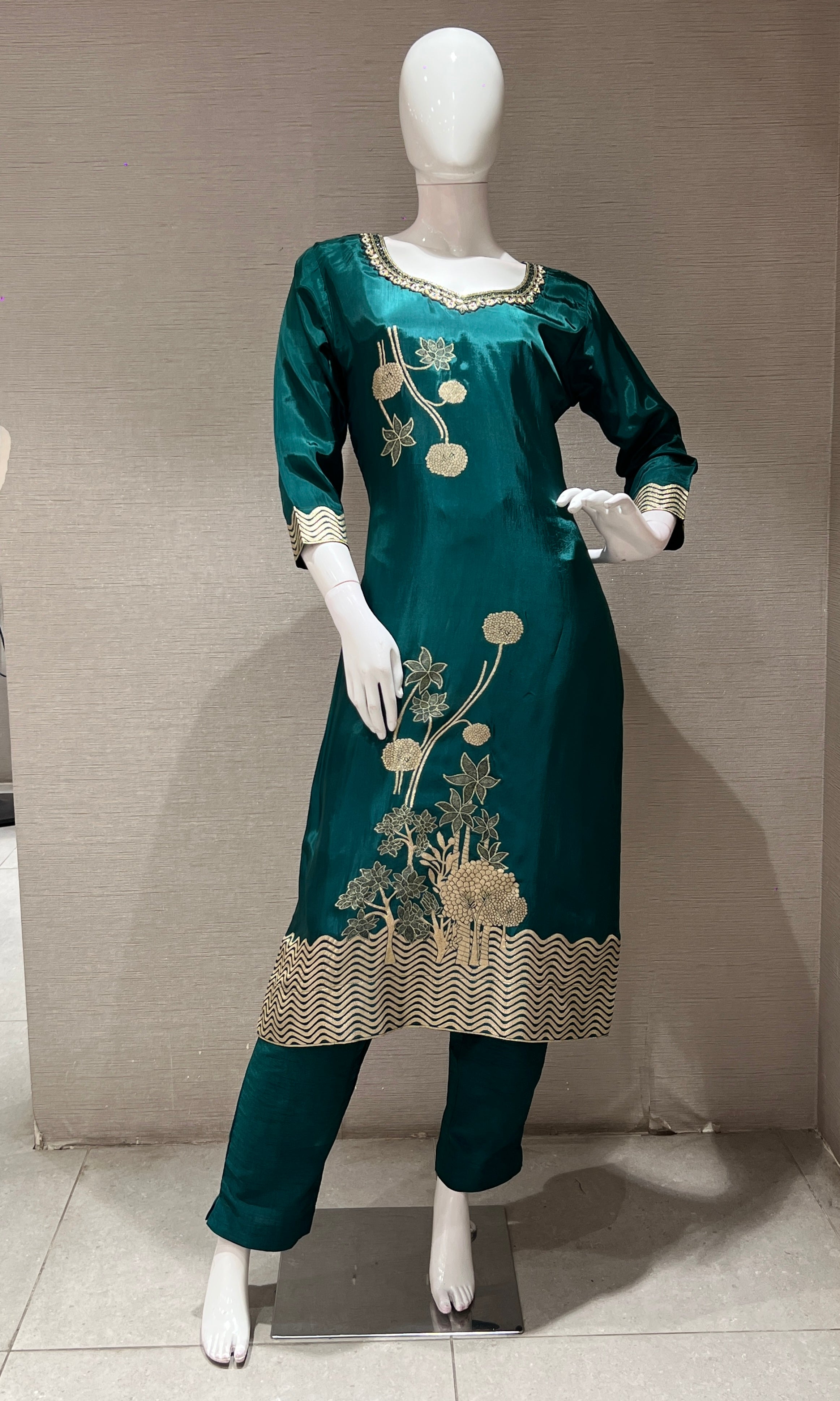 GREEN Golden Embroidered KURTA SET