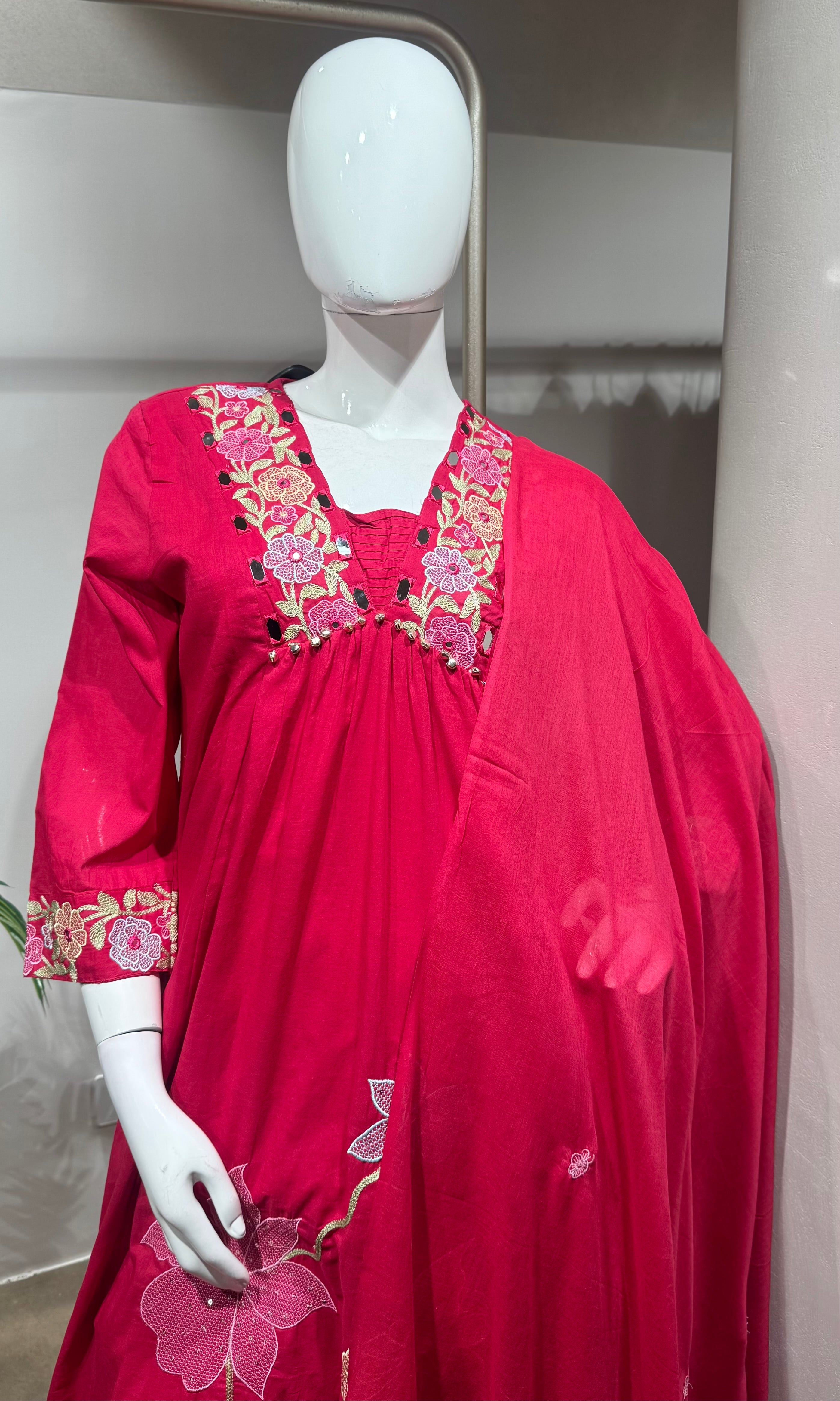 Pink Floral Embroidered Kurta set