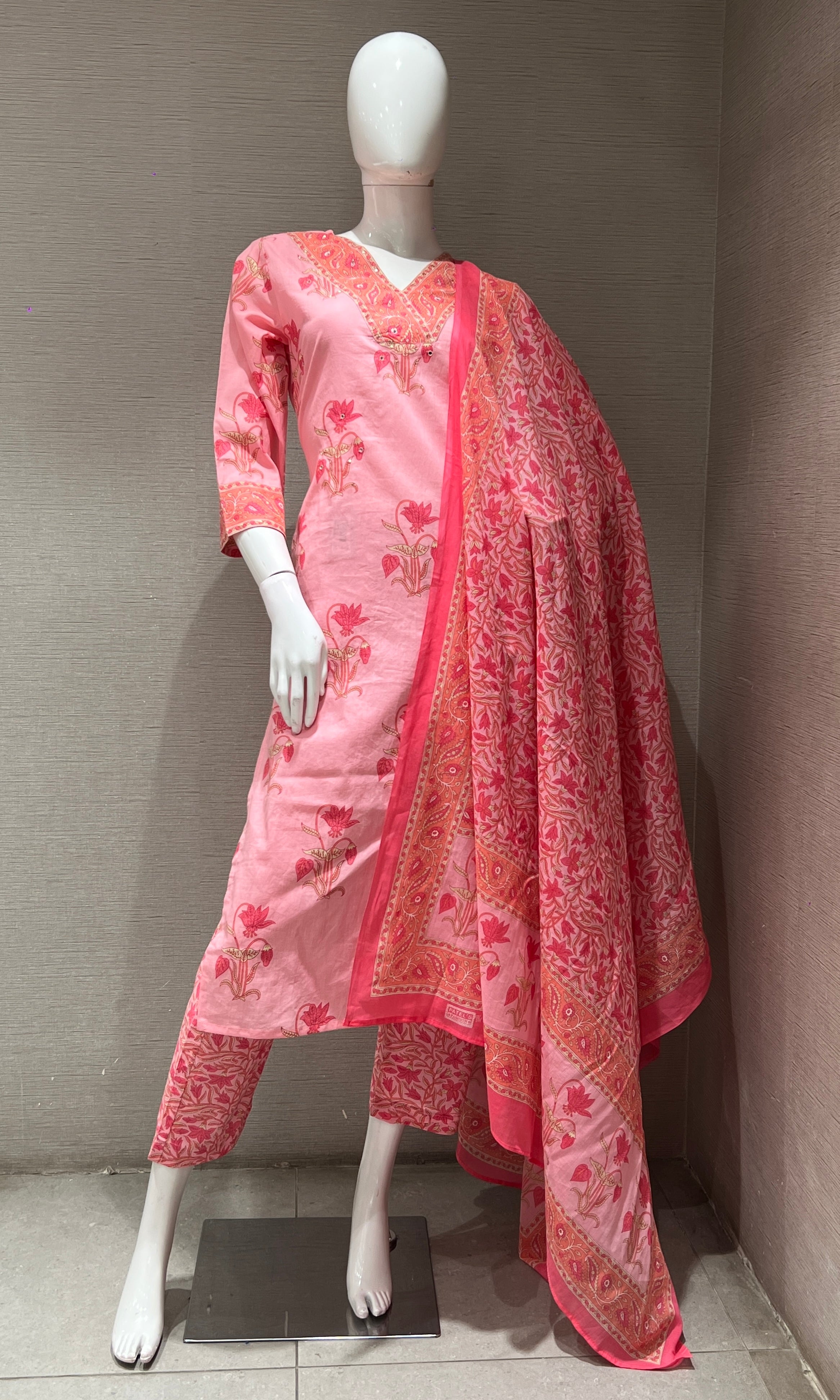 Baby pink FLORAL PRINT kurta set