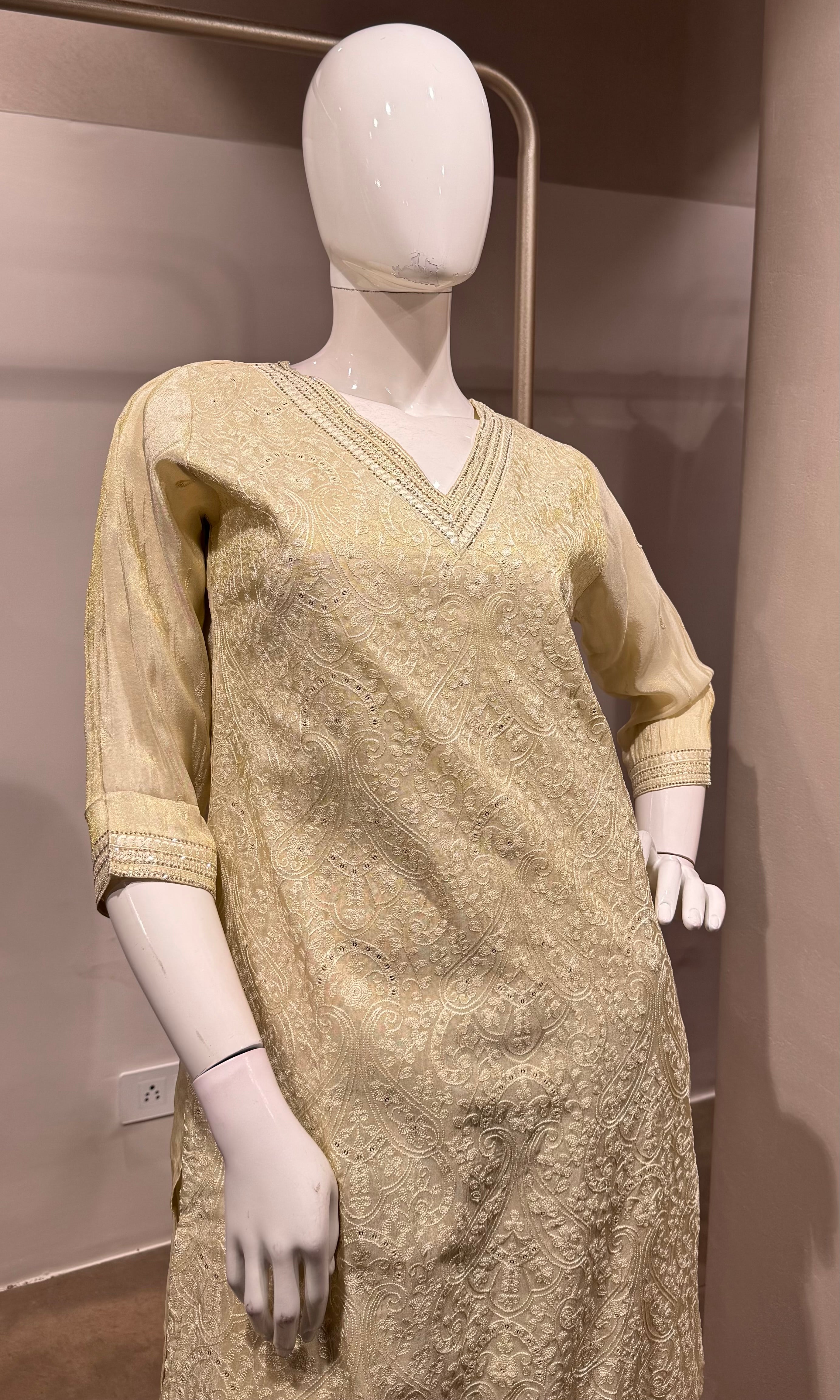 White Floral Embroidered Straight Kurta Set