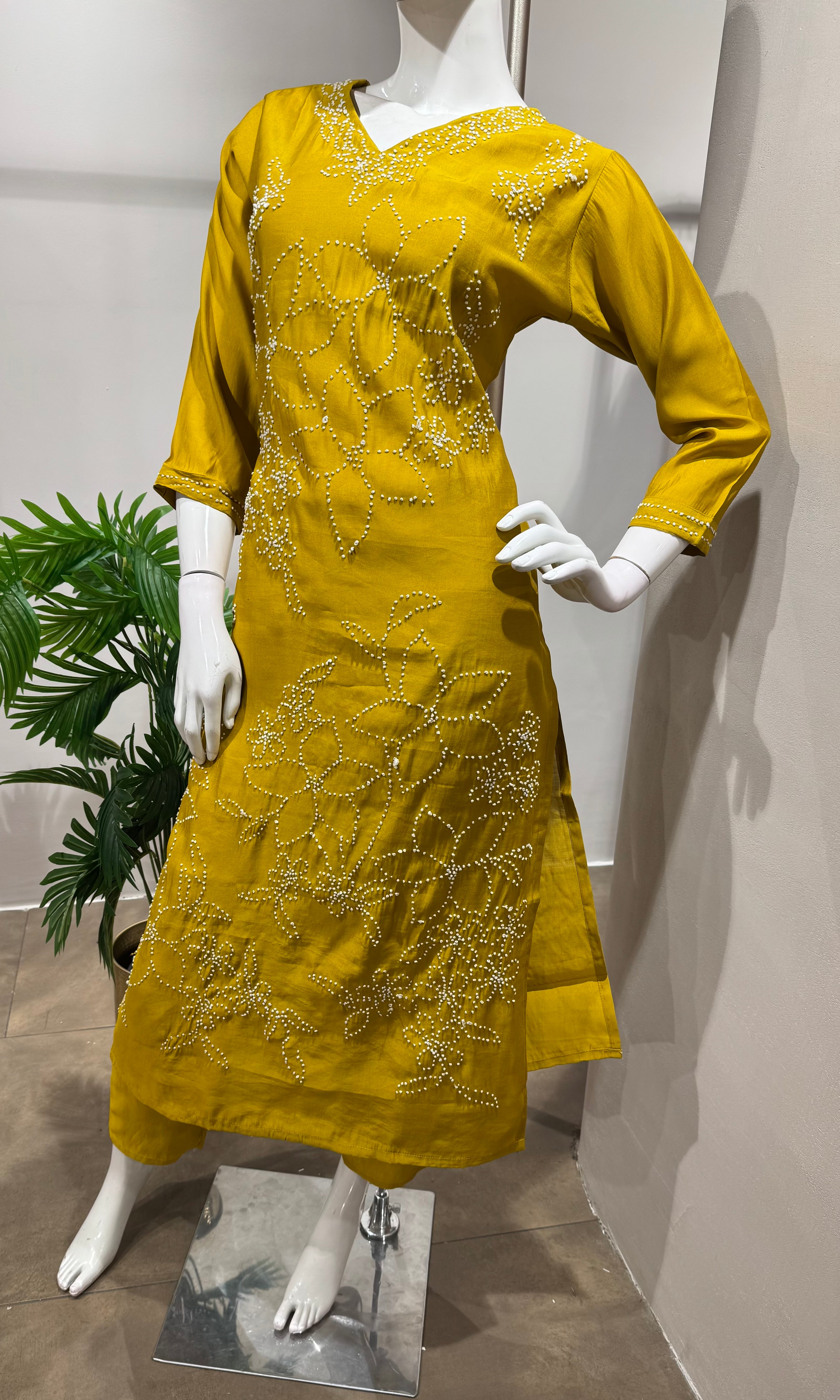 MUSTARD FLORAL EMBROIDERED KURTA SET