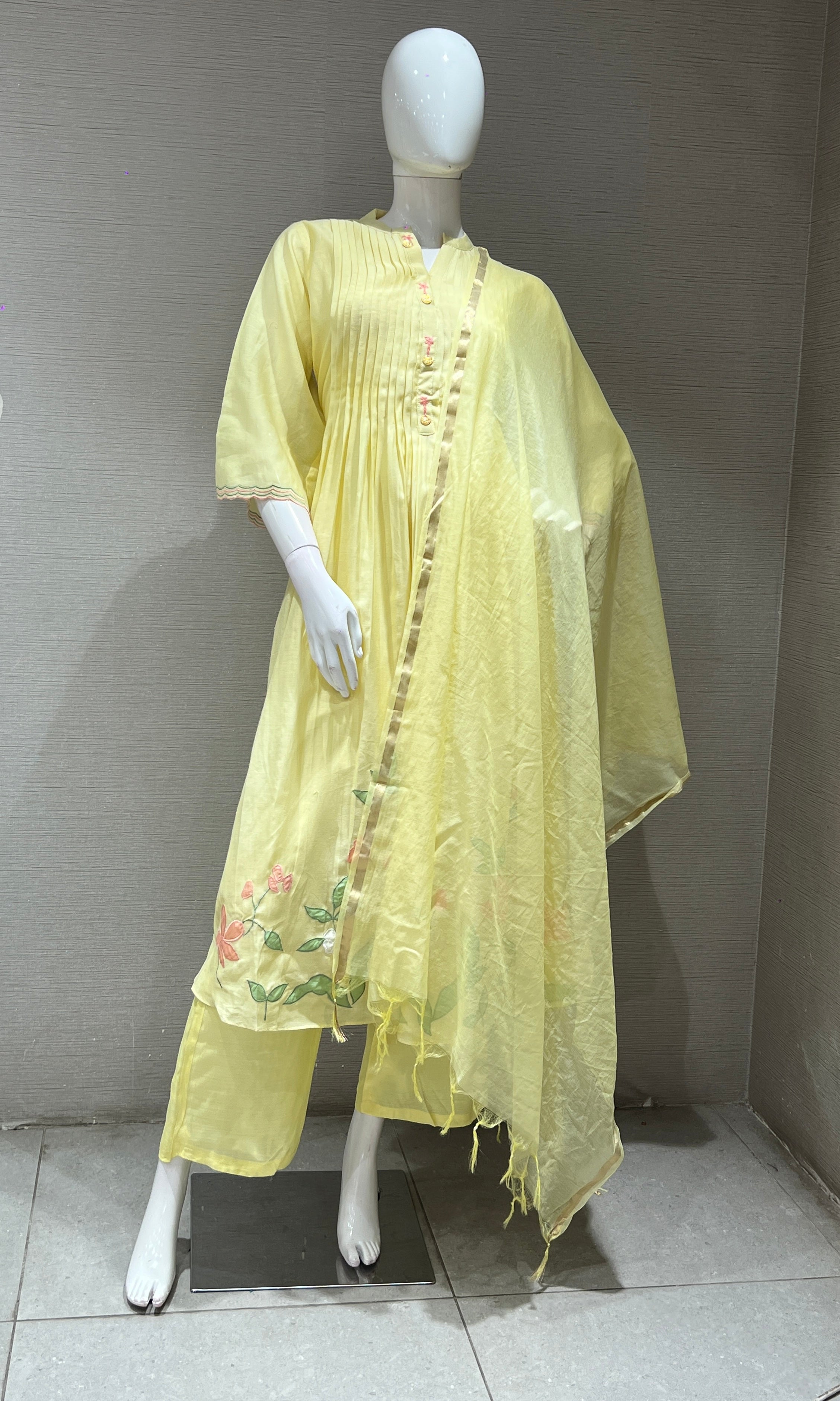LIGHT yellow FLORAL MUL CHANDERI KURTA SET