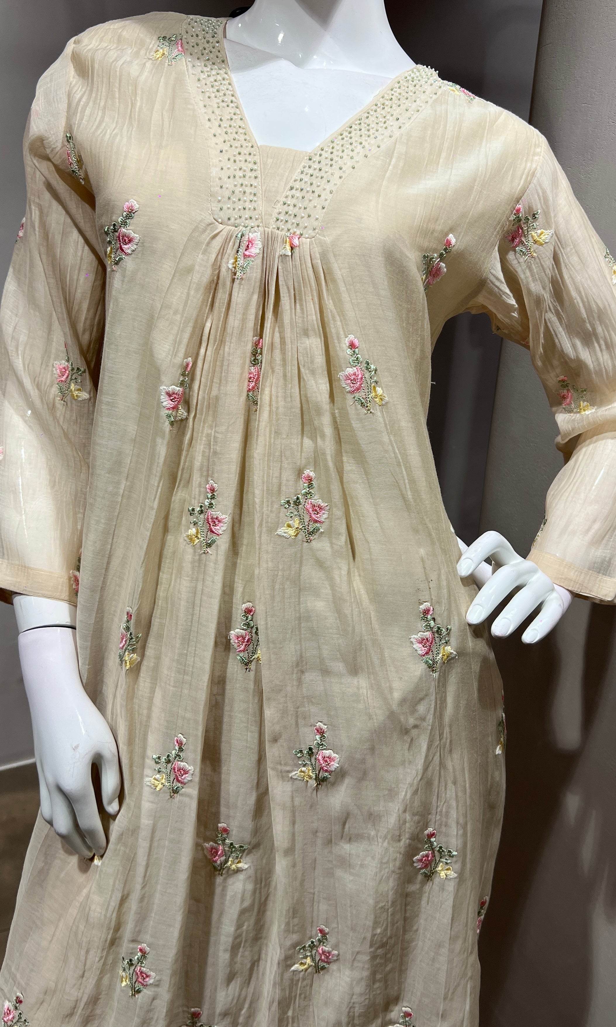 Cream Floral Embroidered Kurta Set with Dupatta