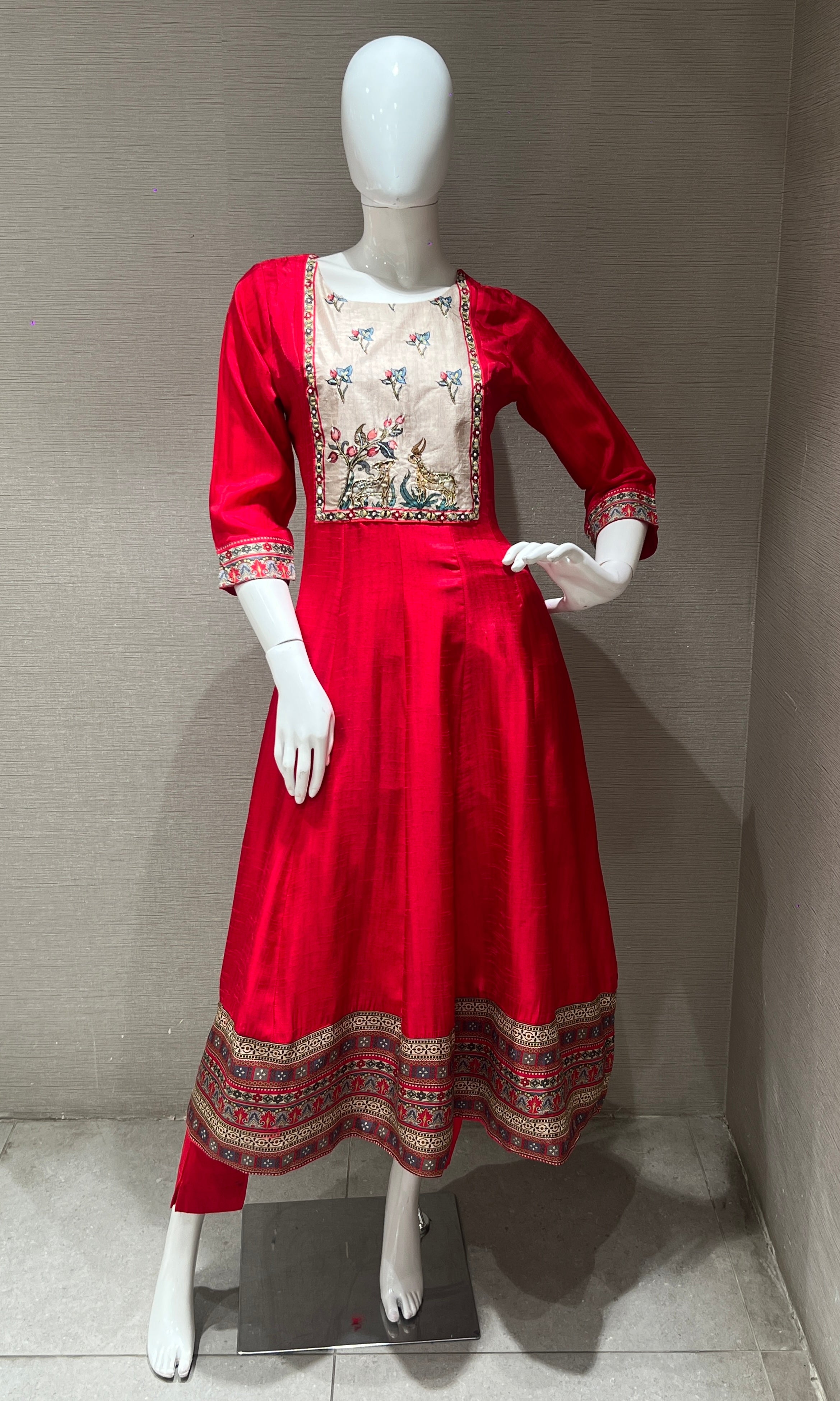 Red kurta set