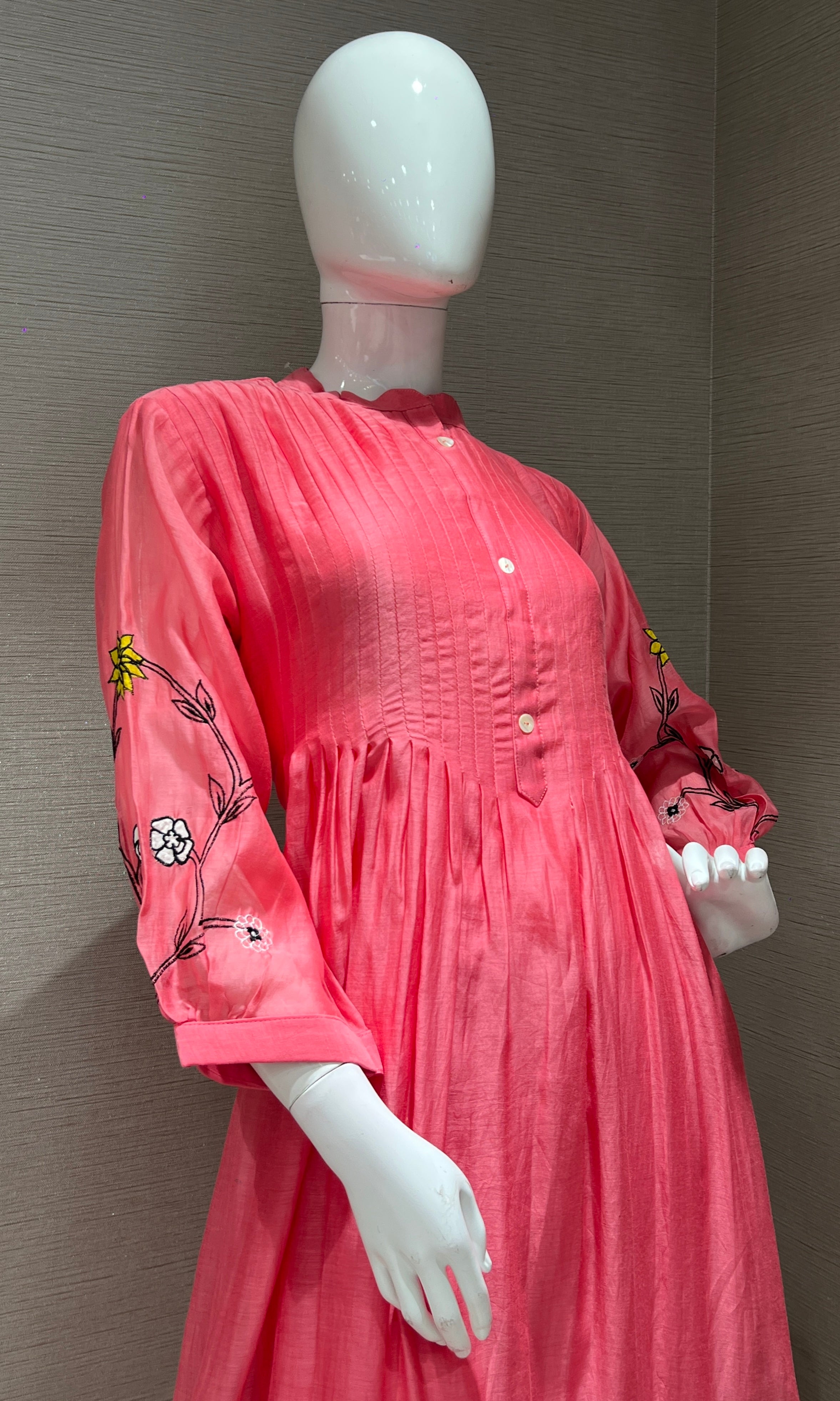 Baby pink floral mul chanderi kurta set