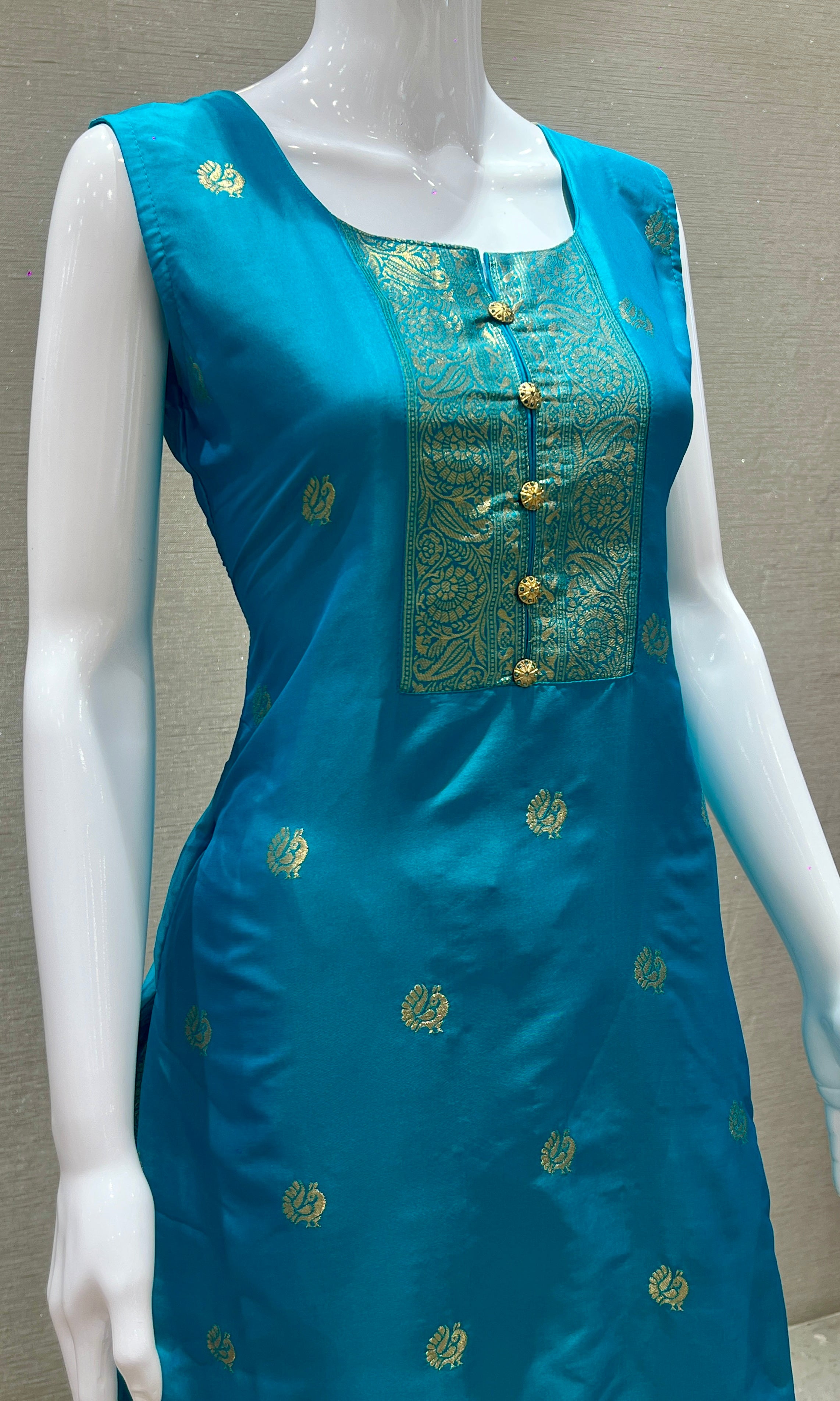 Royal Peacock Banarasi Kurta Set