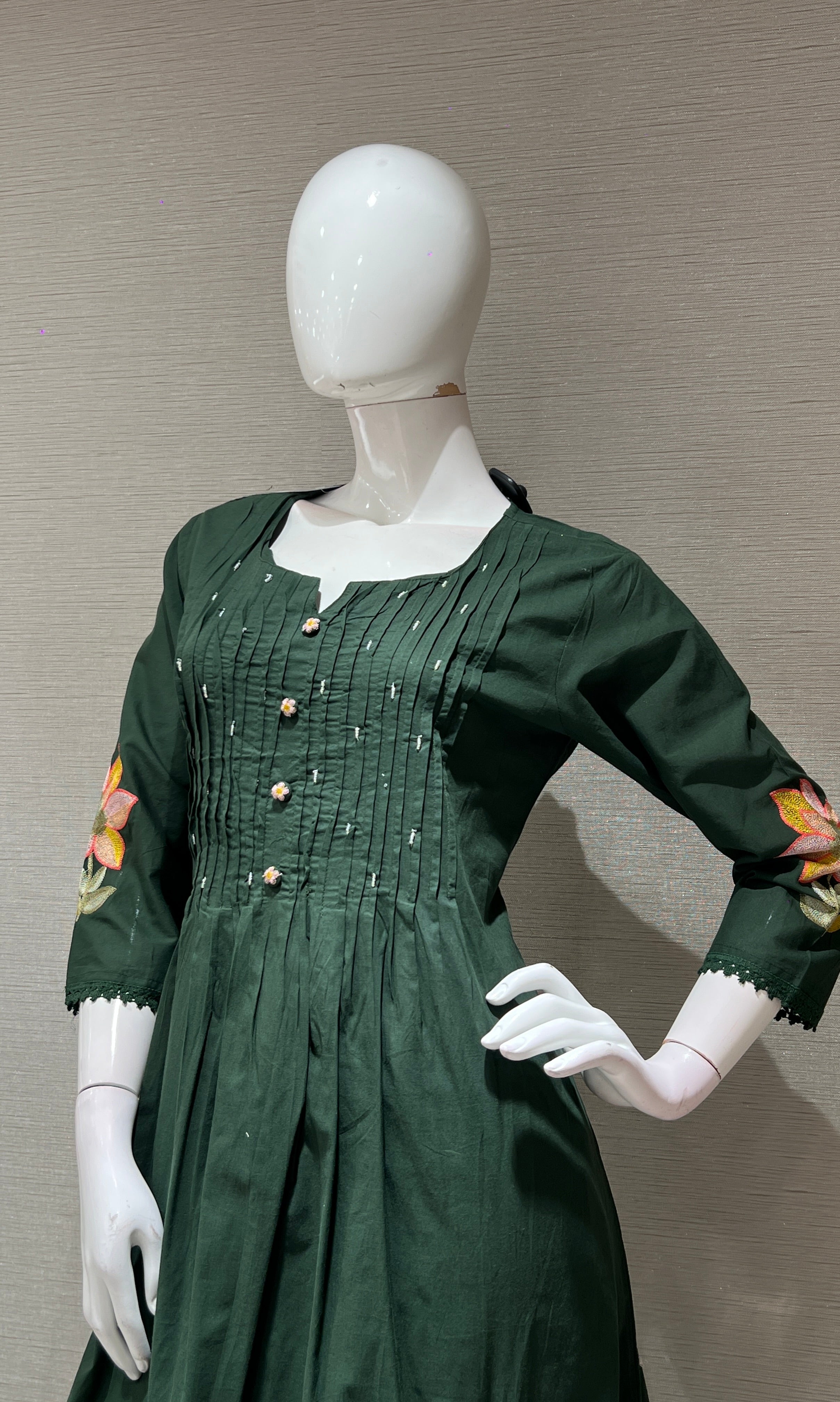 BOTTLE GREEN FLORAL MUL CHANDERI KURTA SET