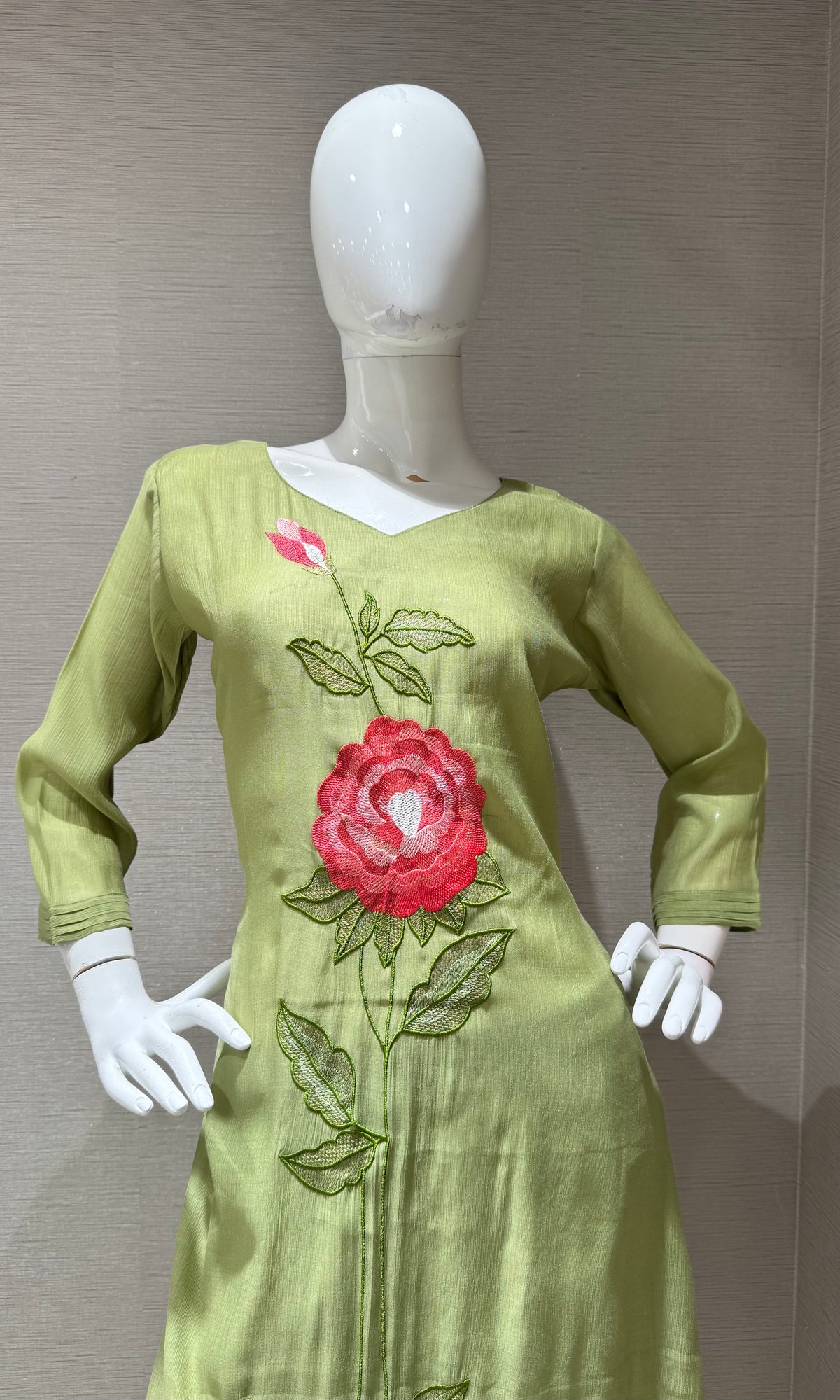 Green cotton Rose floral embroidery kurta set with dupatta