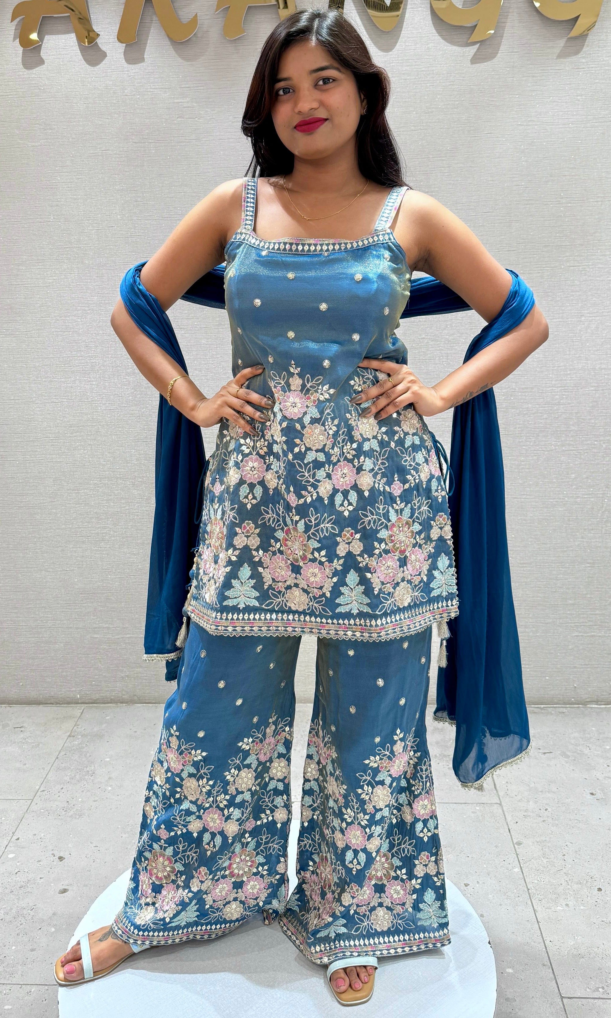 Light blue Sharara