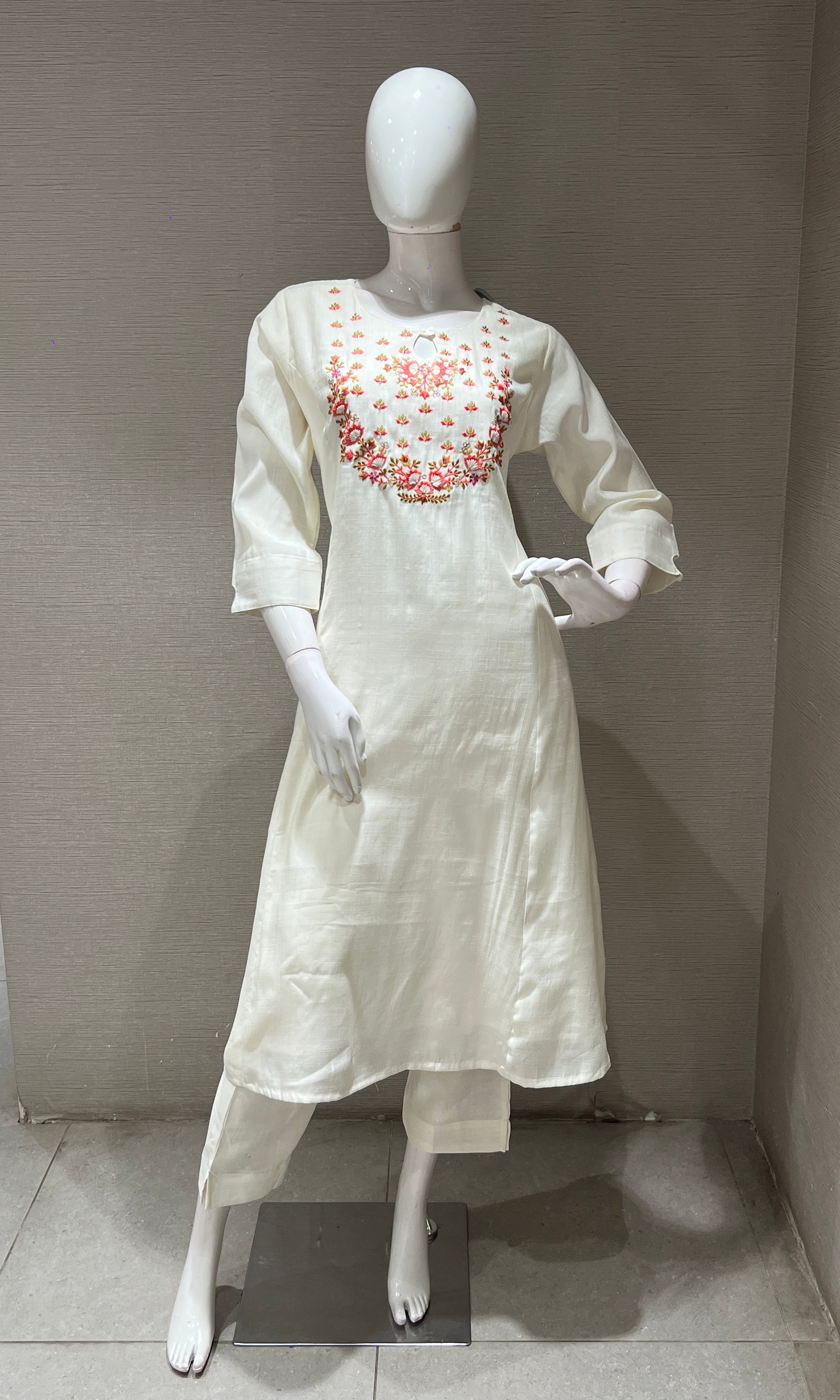 CREAM Floral Kurta Set