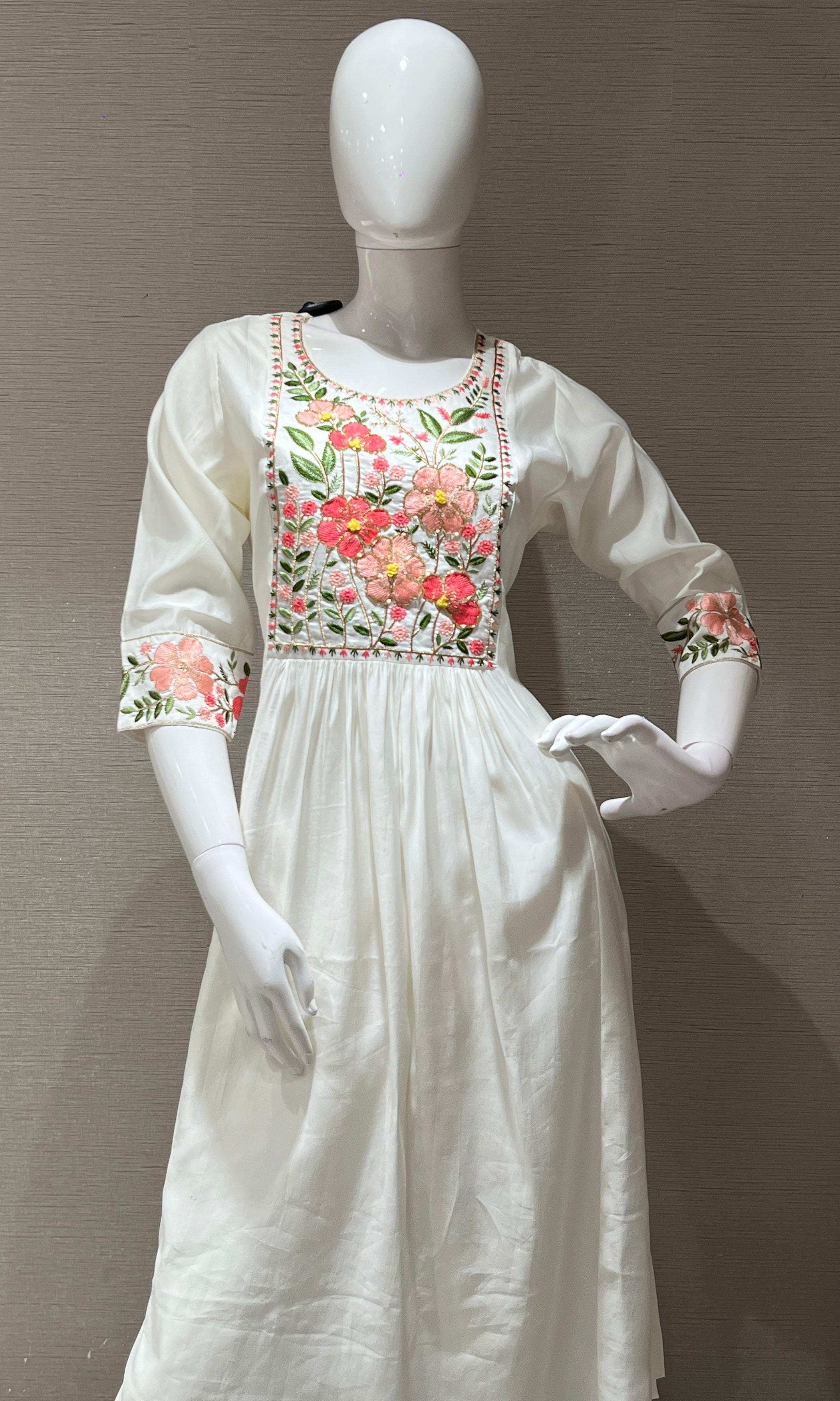 Cream Floral Charm Mul Chanderi kurta set