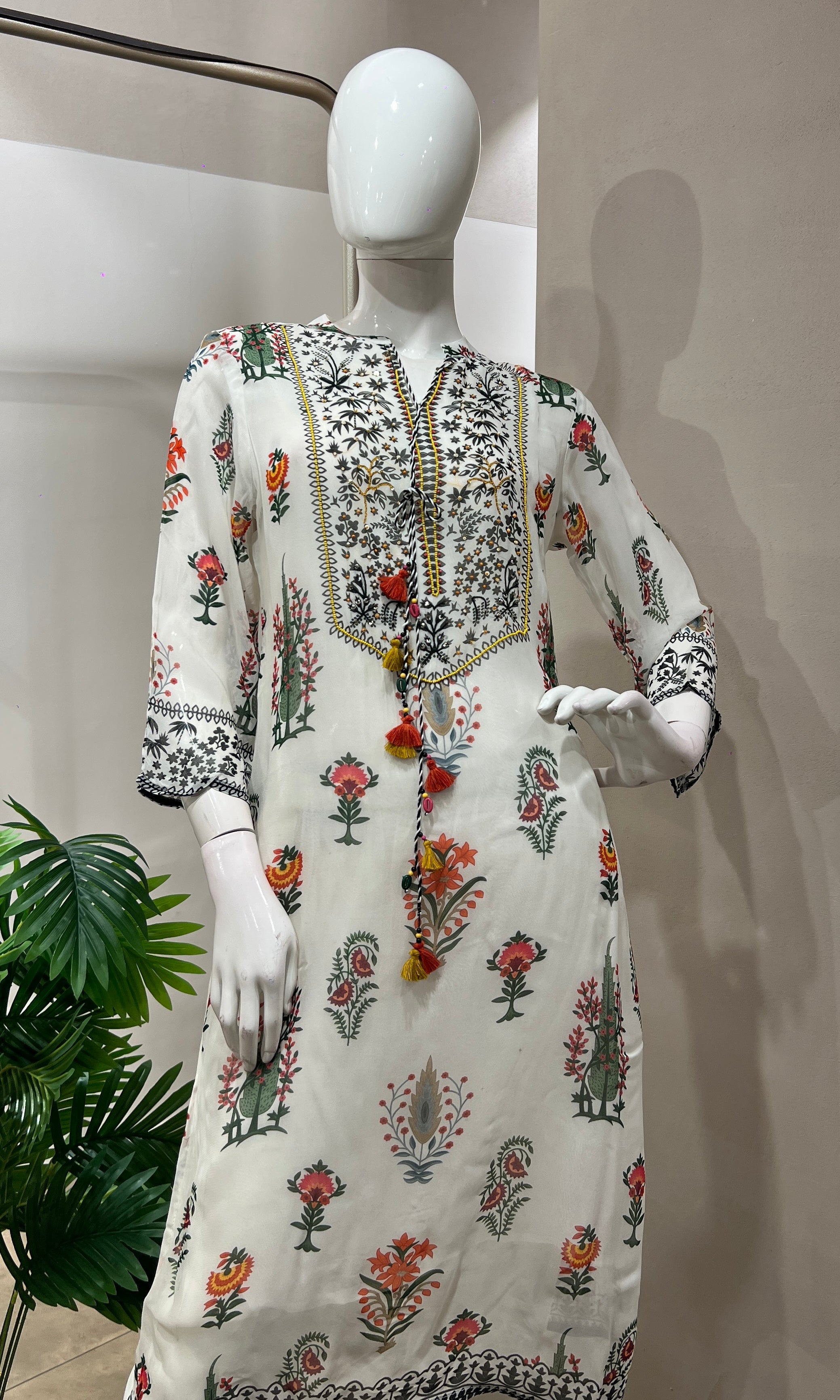 WHITE FLORAL ETHNIC PRINTED KURTA SET