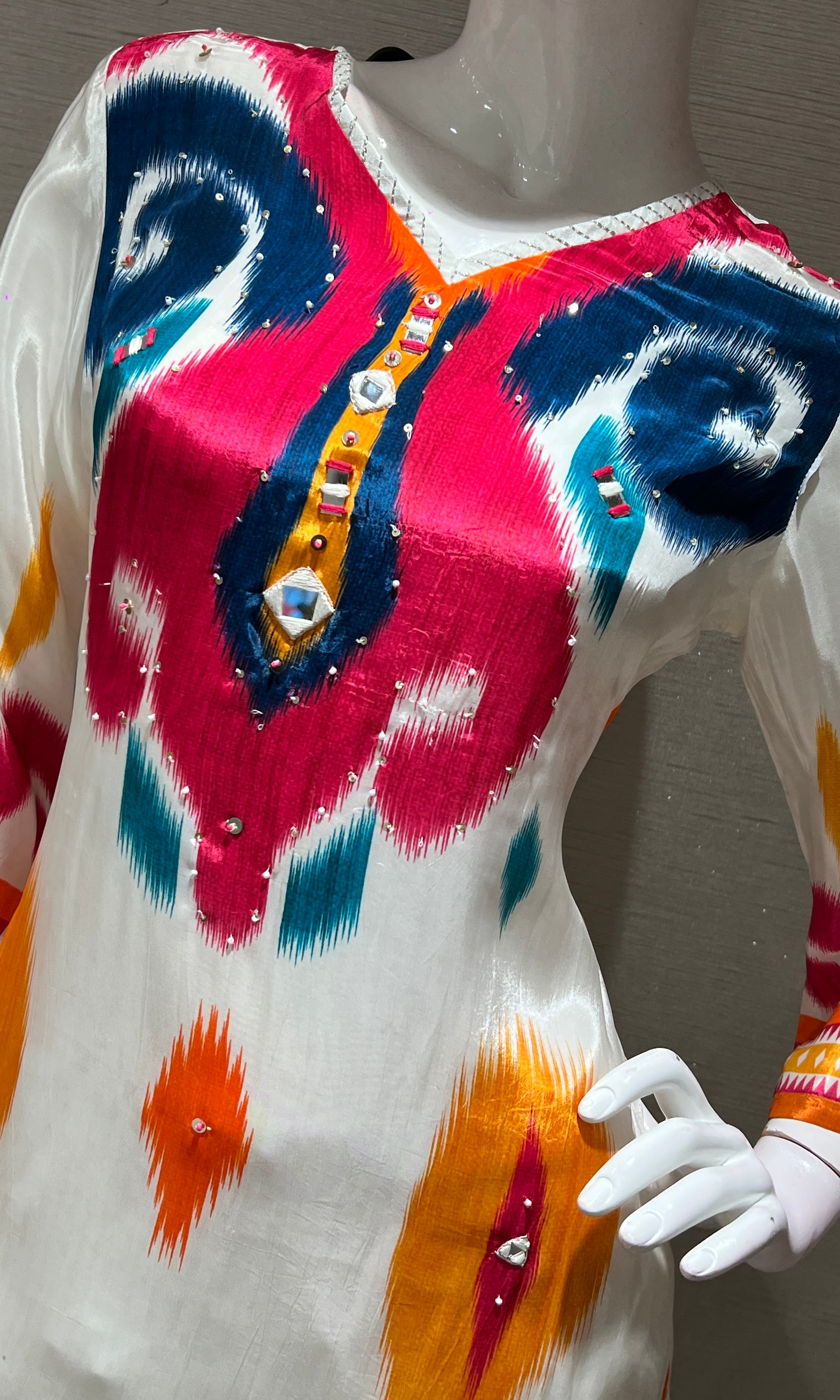 Cream multi coloured ethnic kurta set