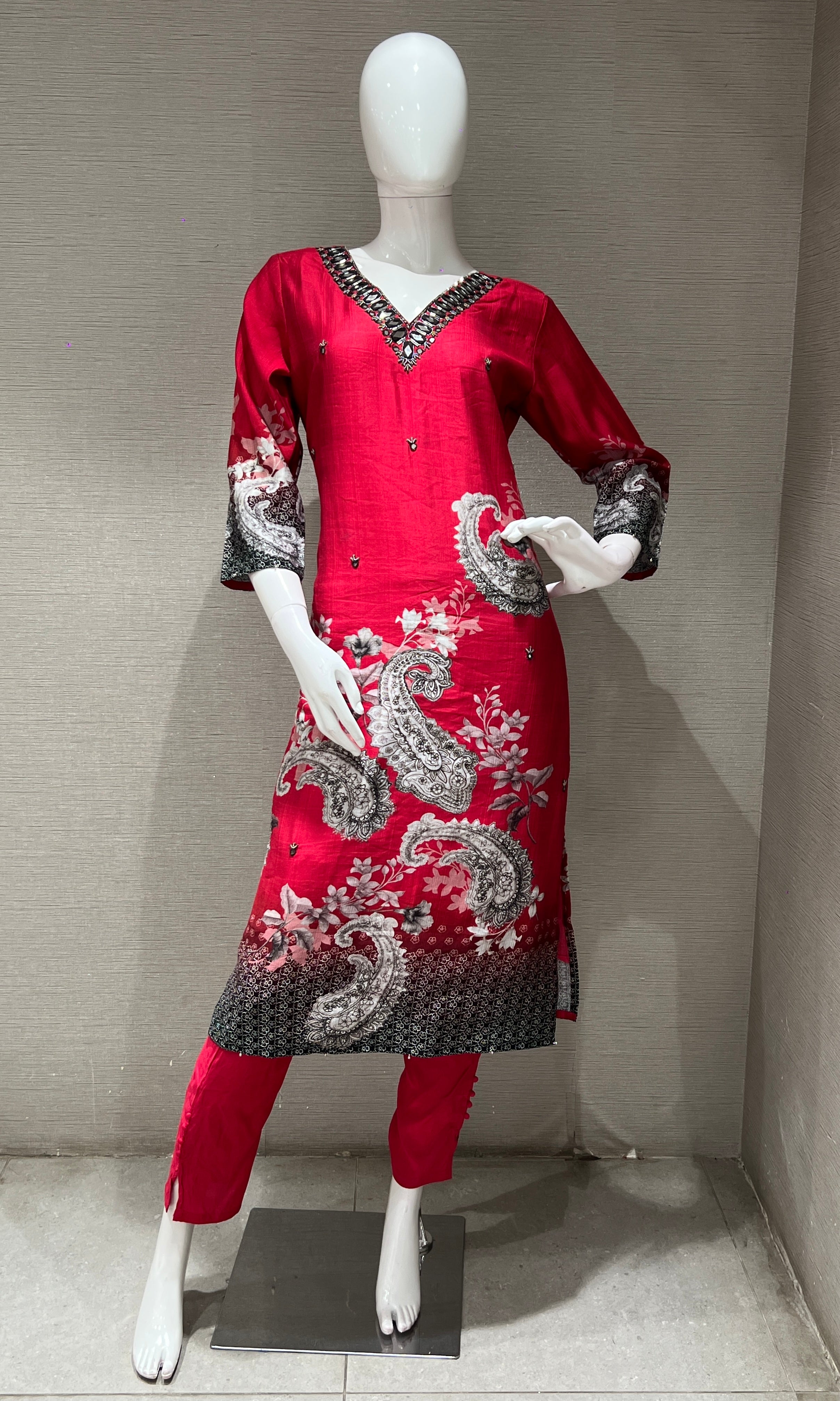 Rani floral print kurta set with dupatta