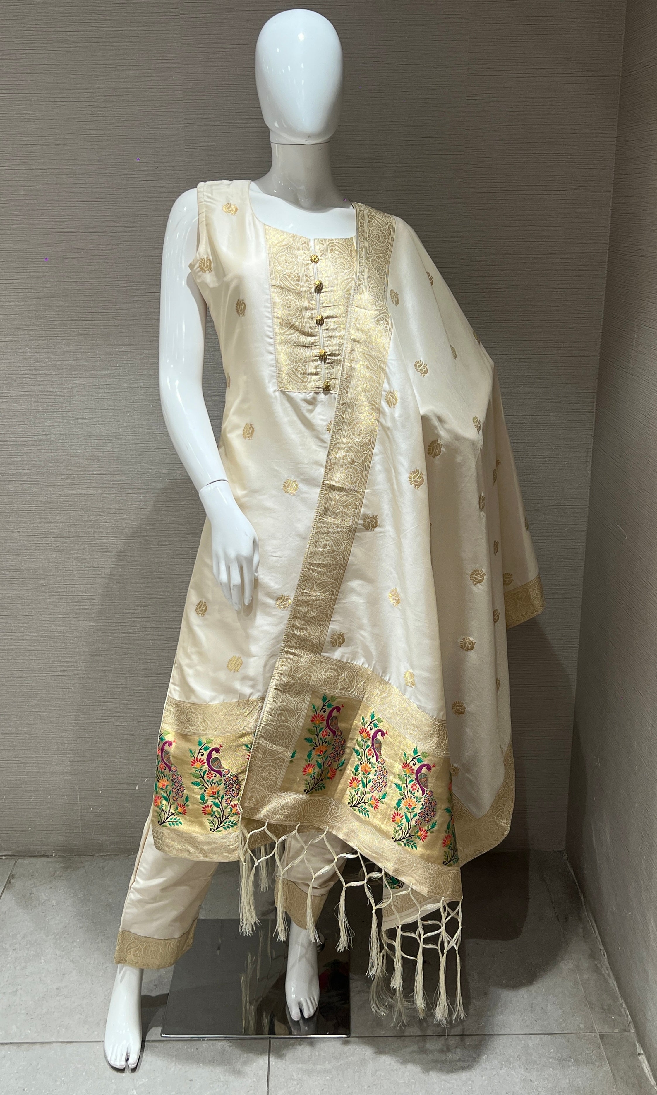 Ivory Banarasi Kurta Set