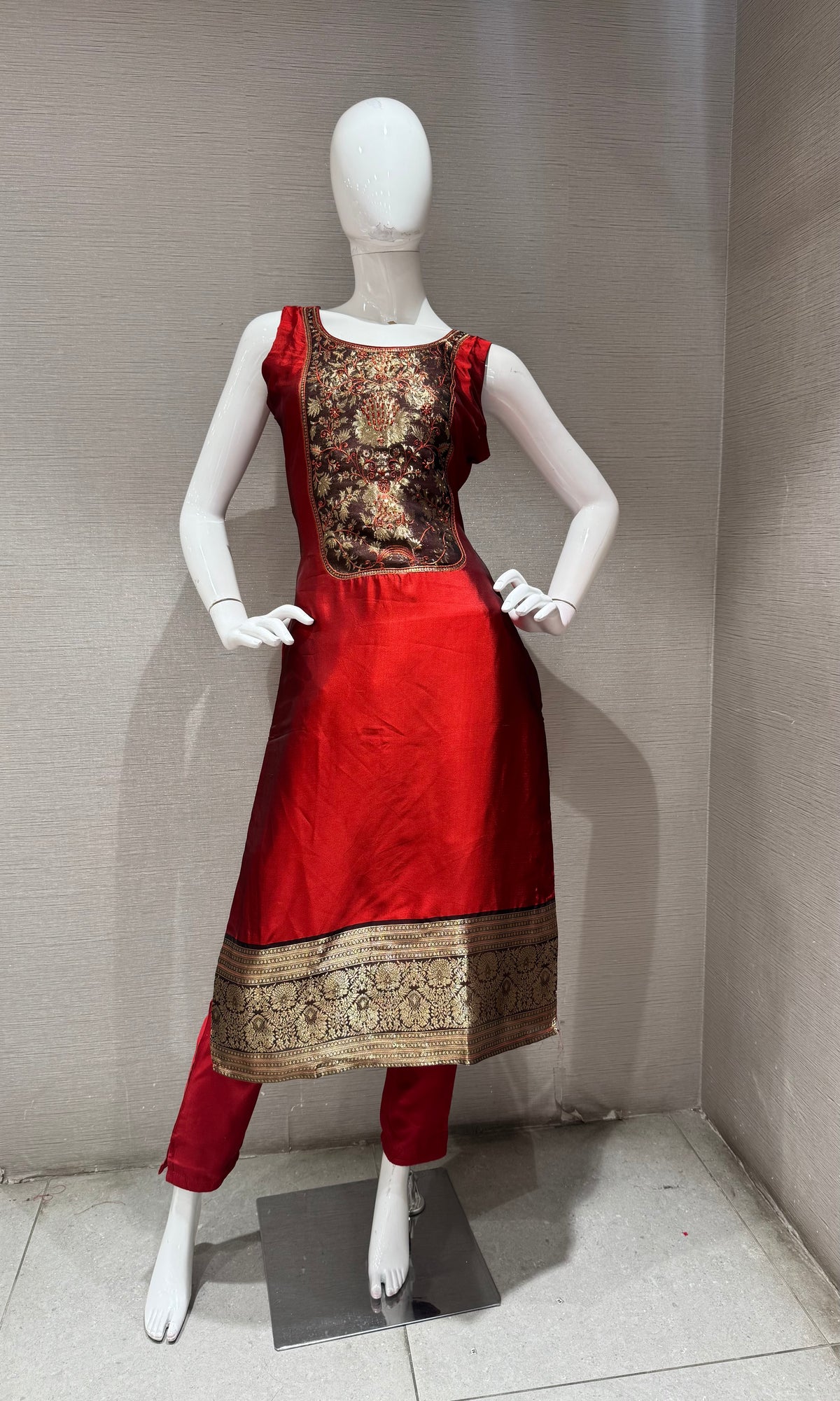 Red & Gold Banarasi silk Kurta Set with dupatta
