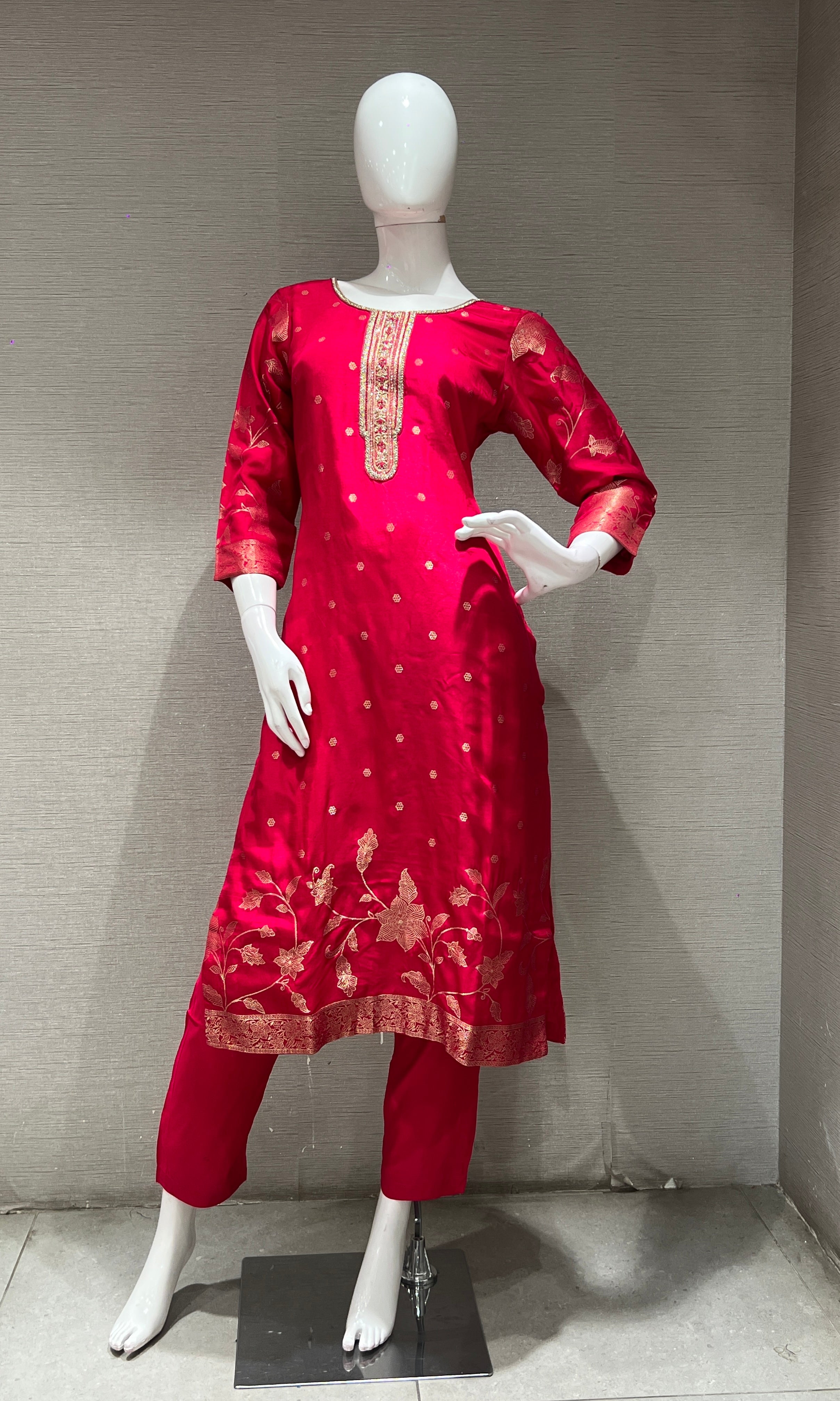 RANI PINK EMBROIDERED KURTA SET