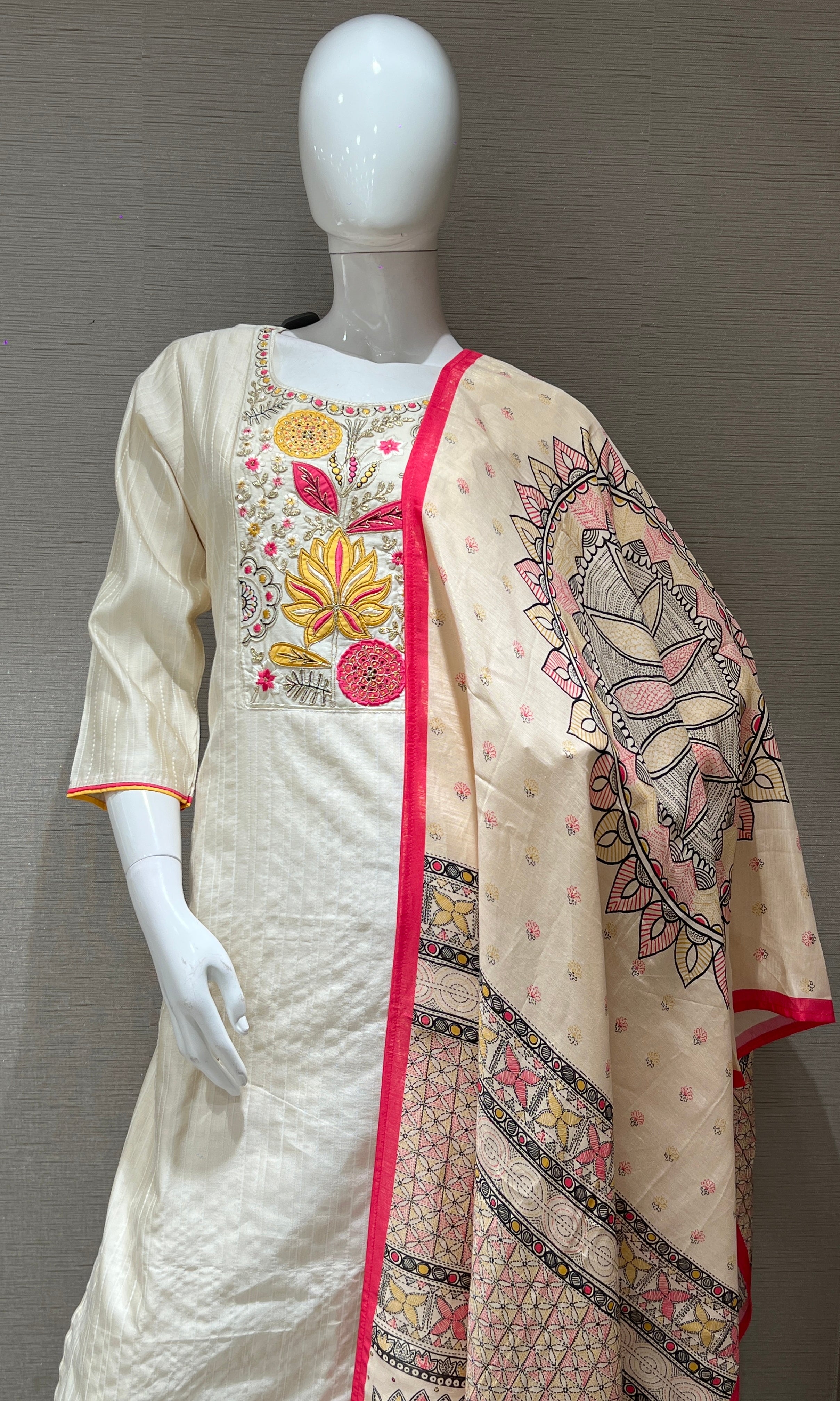 Cream Floral Embroidery kurta set