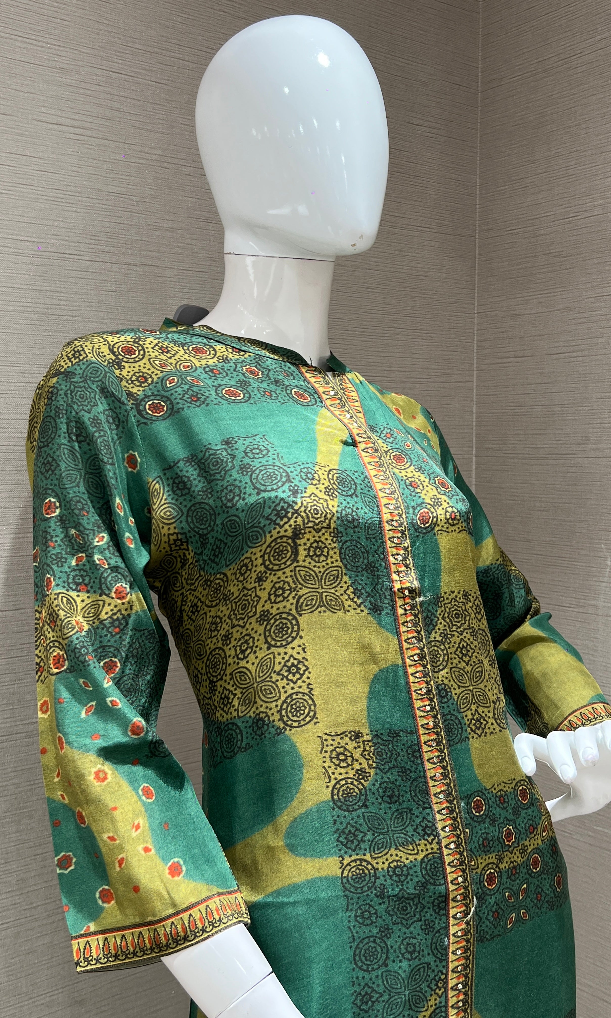 Green 2 piece kurti set