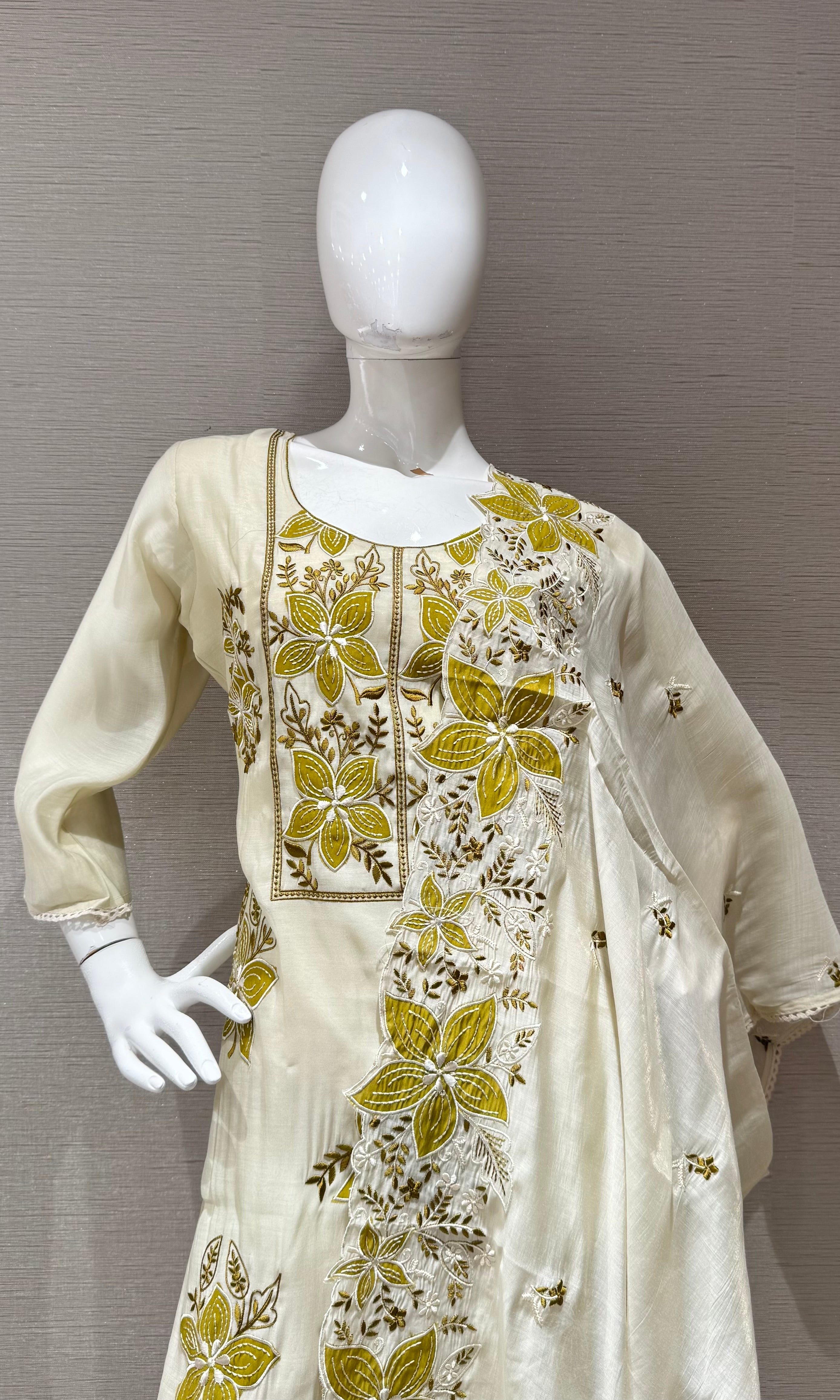 Green Floral Embroidered Kurta set