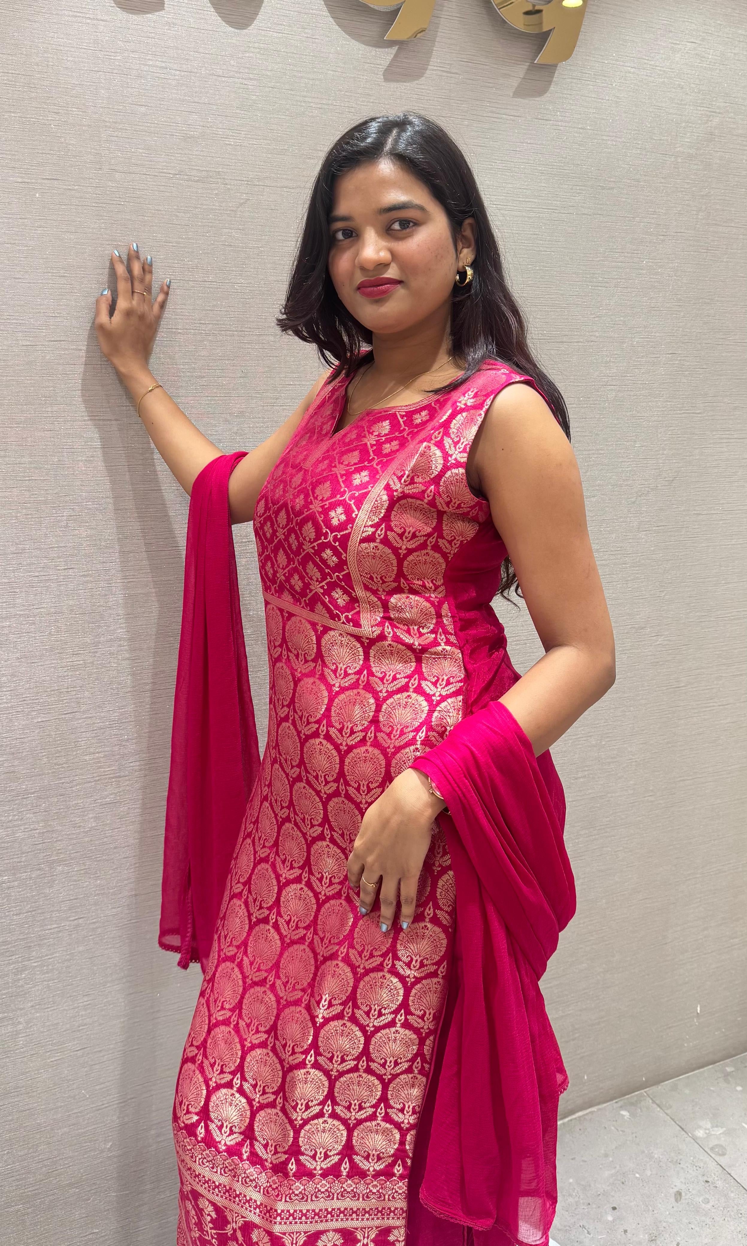 Pink golden banarasi kurta set
