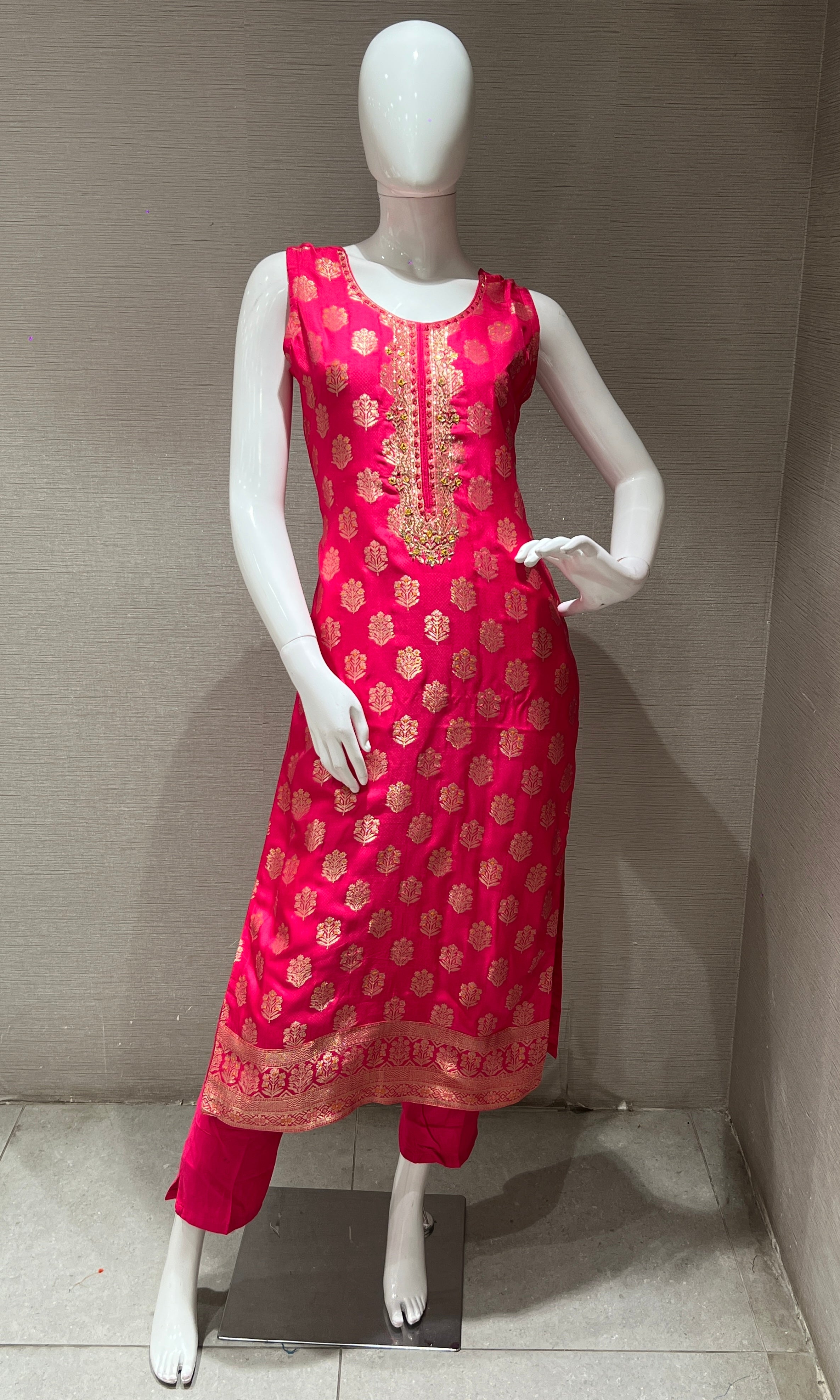 Pink Banarasi Kurta Set with Dupatta