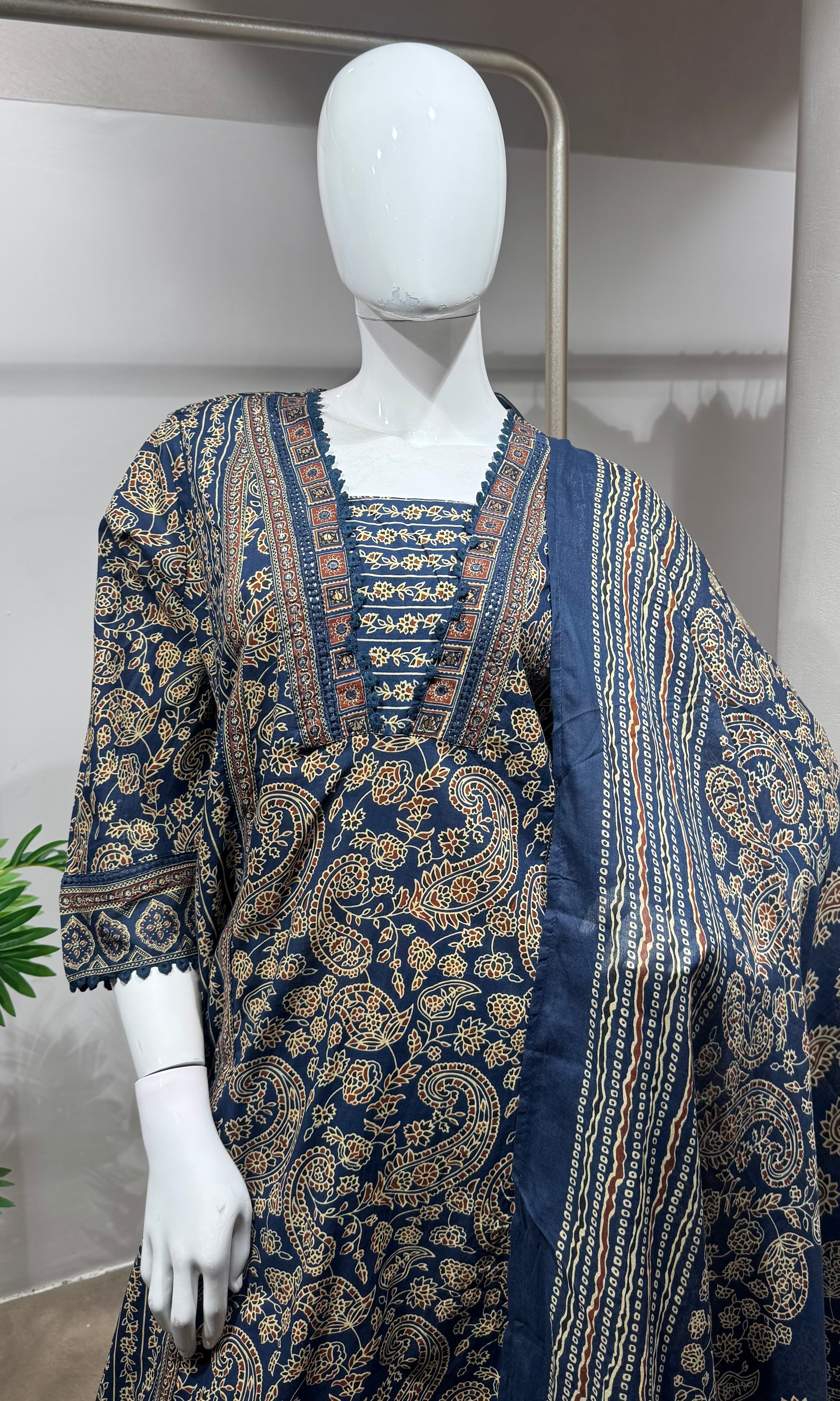 Blue floral printed embroidered kurta set