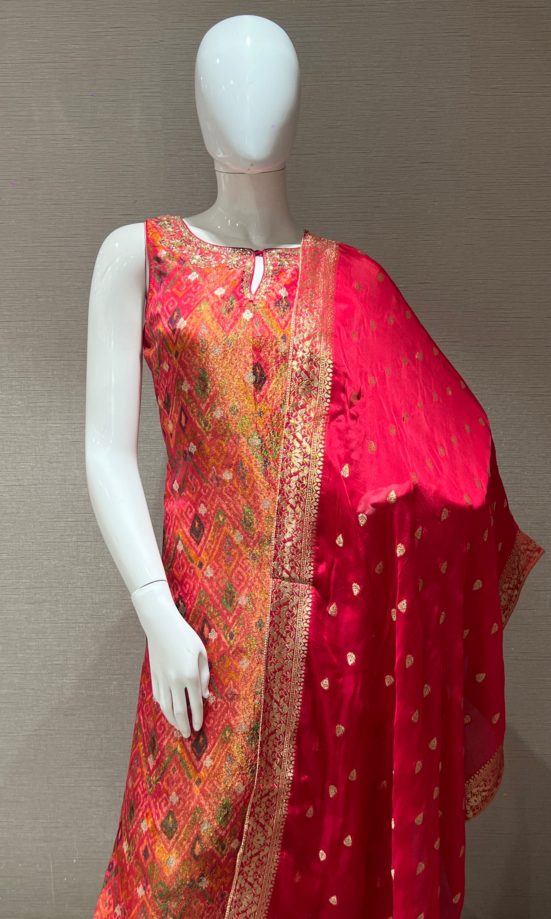 Red kurta set