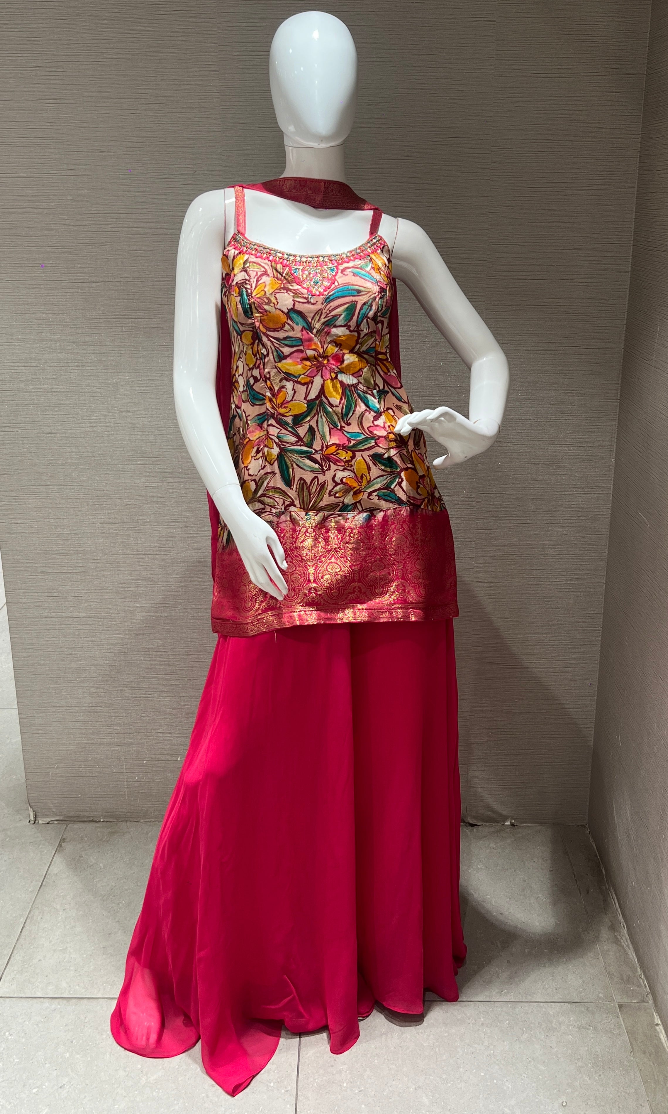 Pink Plazzo