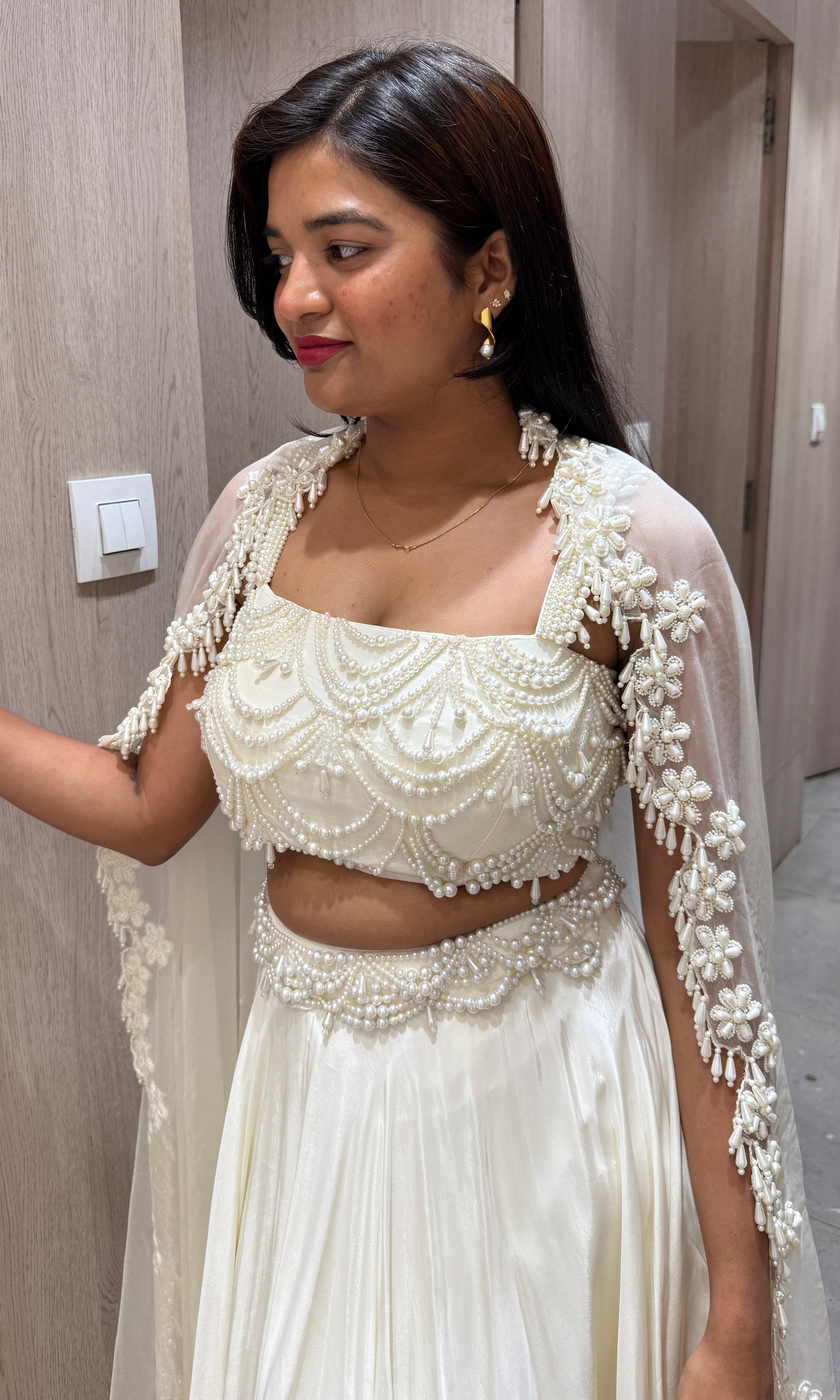 White lehenga with pearl blouse and duppatta 1000