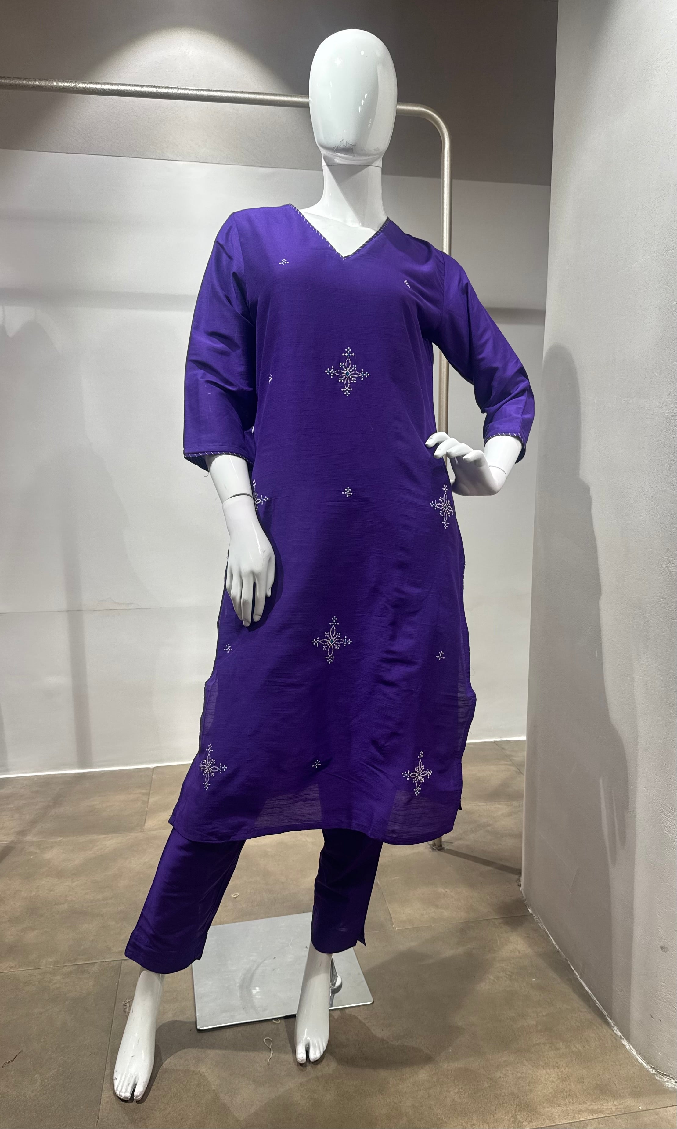 Purple Embroidered Kurta Set with Zari Border Dupatta