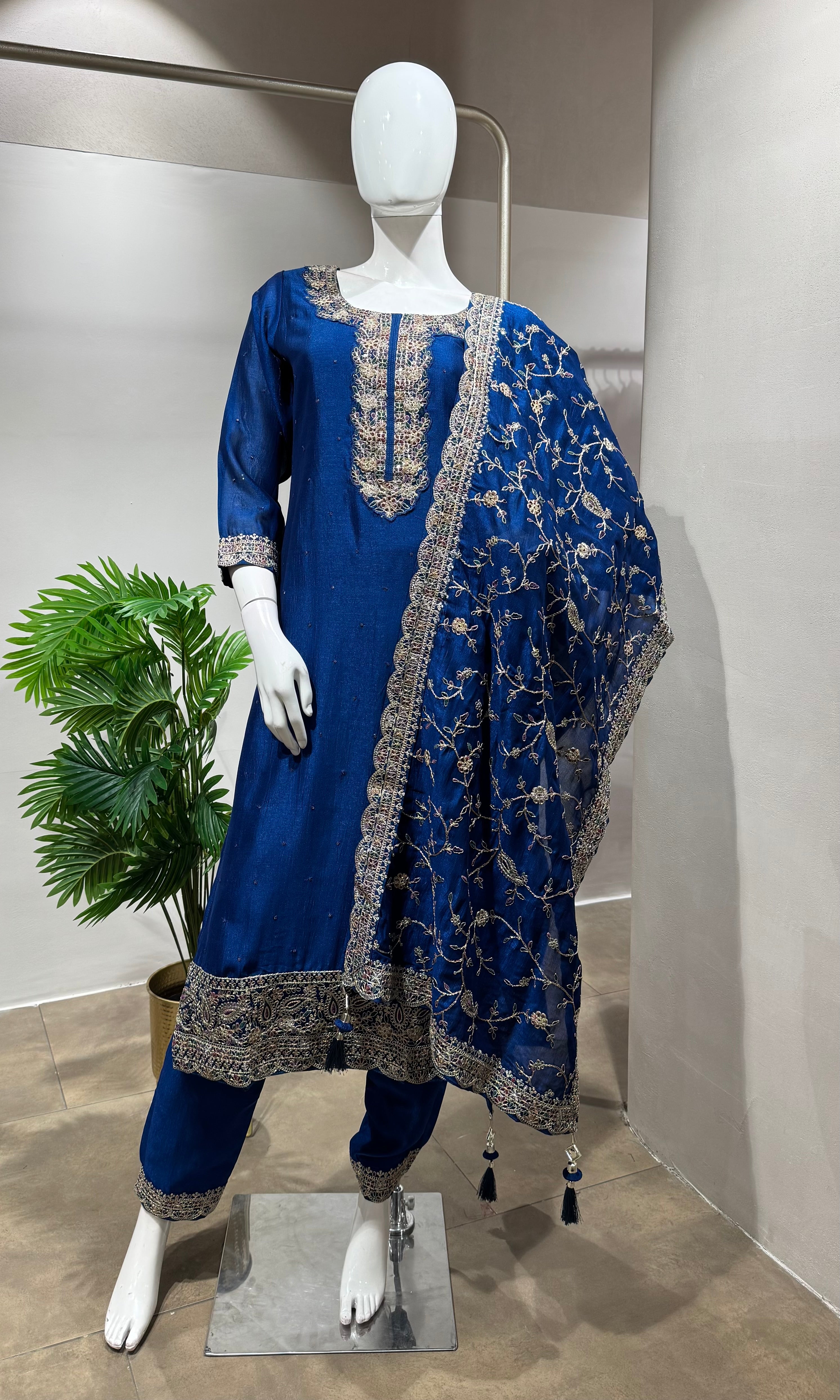 NAVY Blue Silk Kurta Set with Intricate Zari